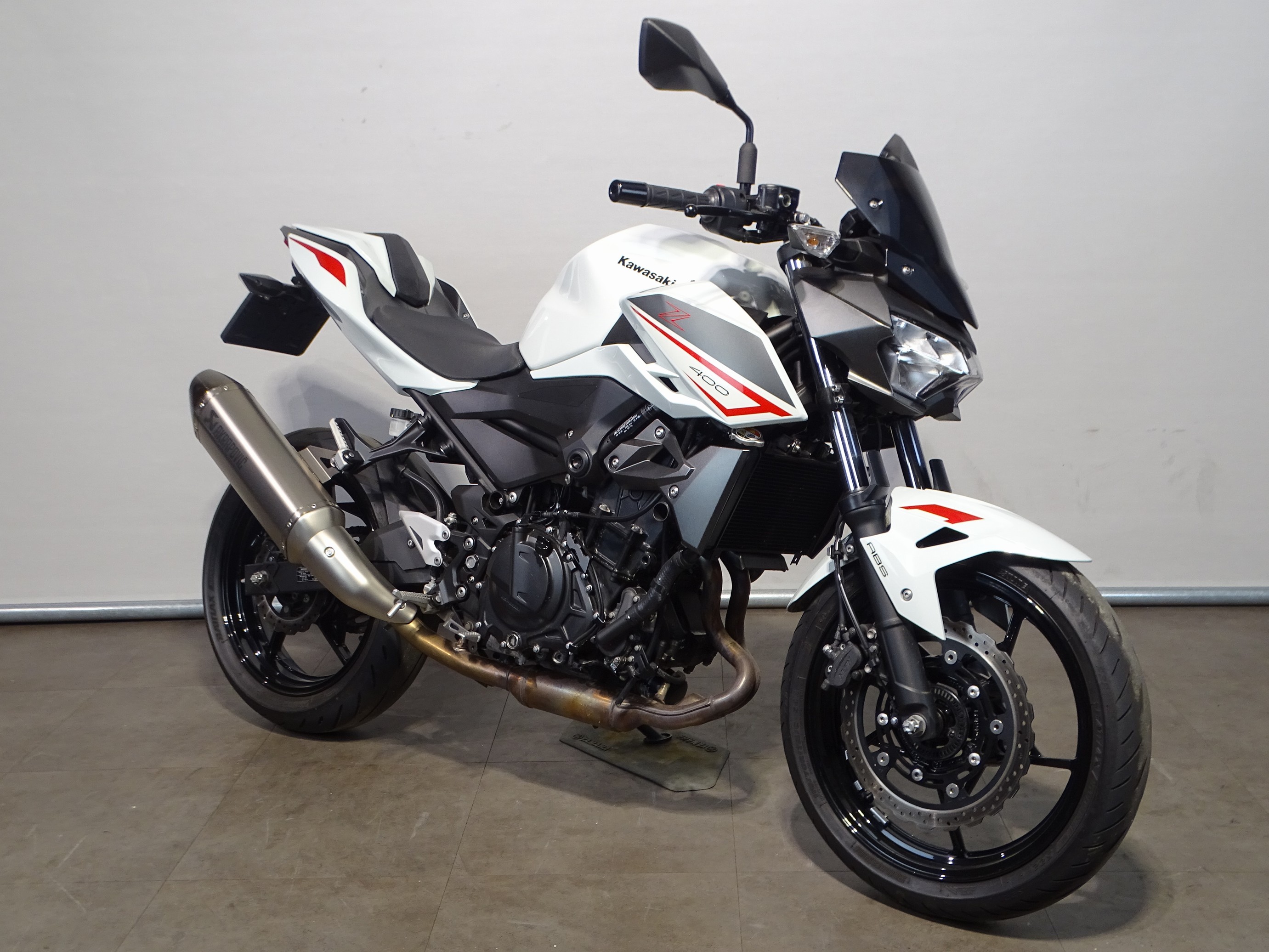 KAWASAKI Z 400 PERFORMANCE