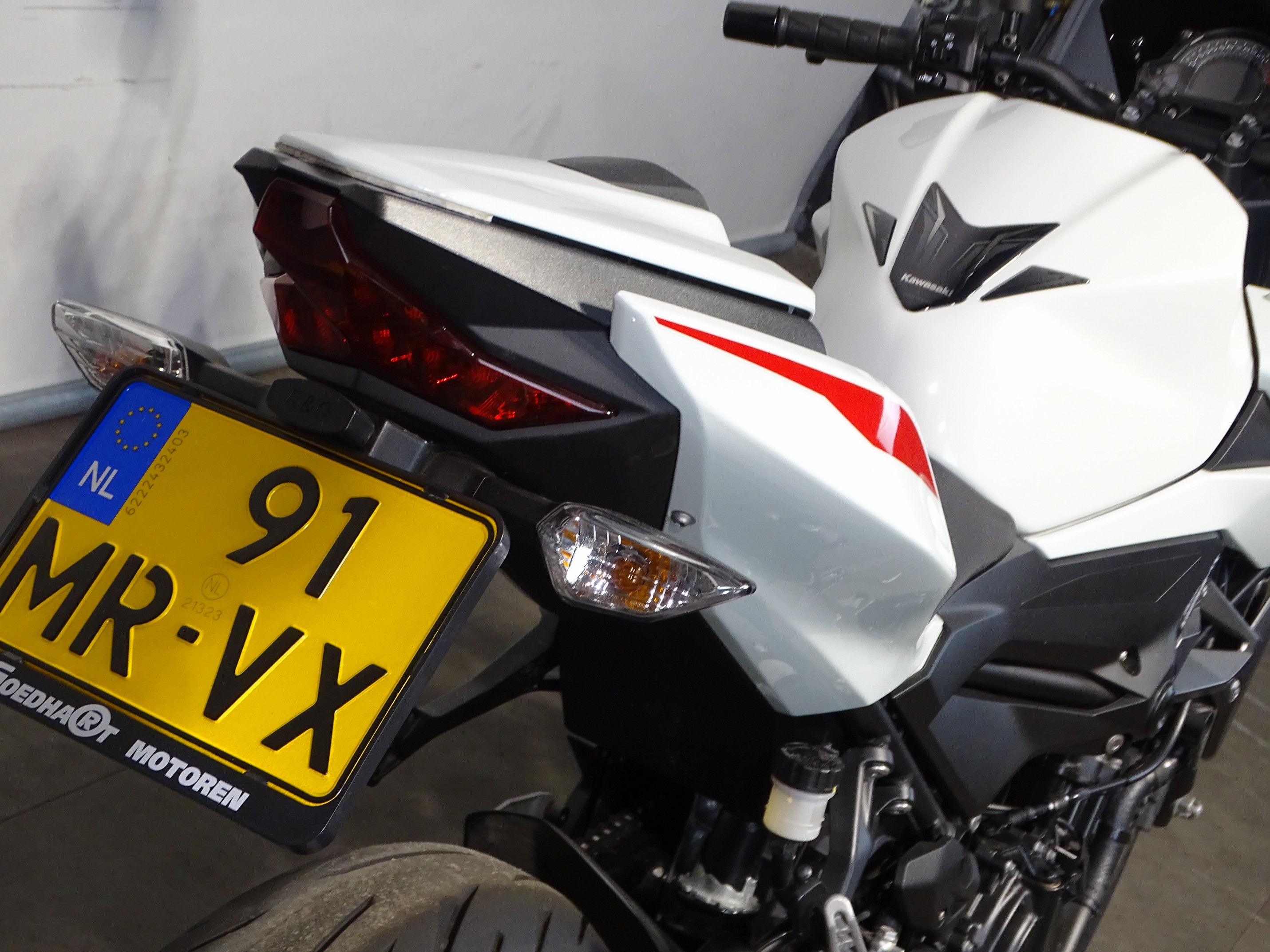 KAWASAKI Z 400 PERFORMANCE