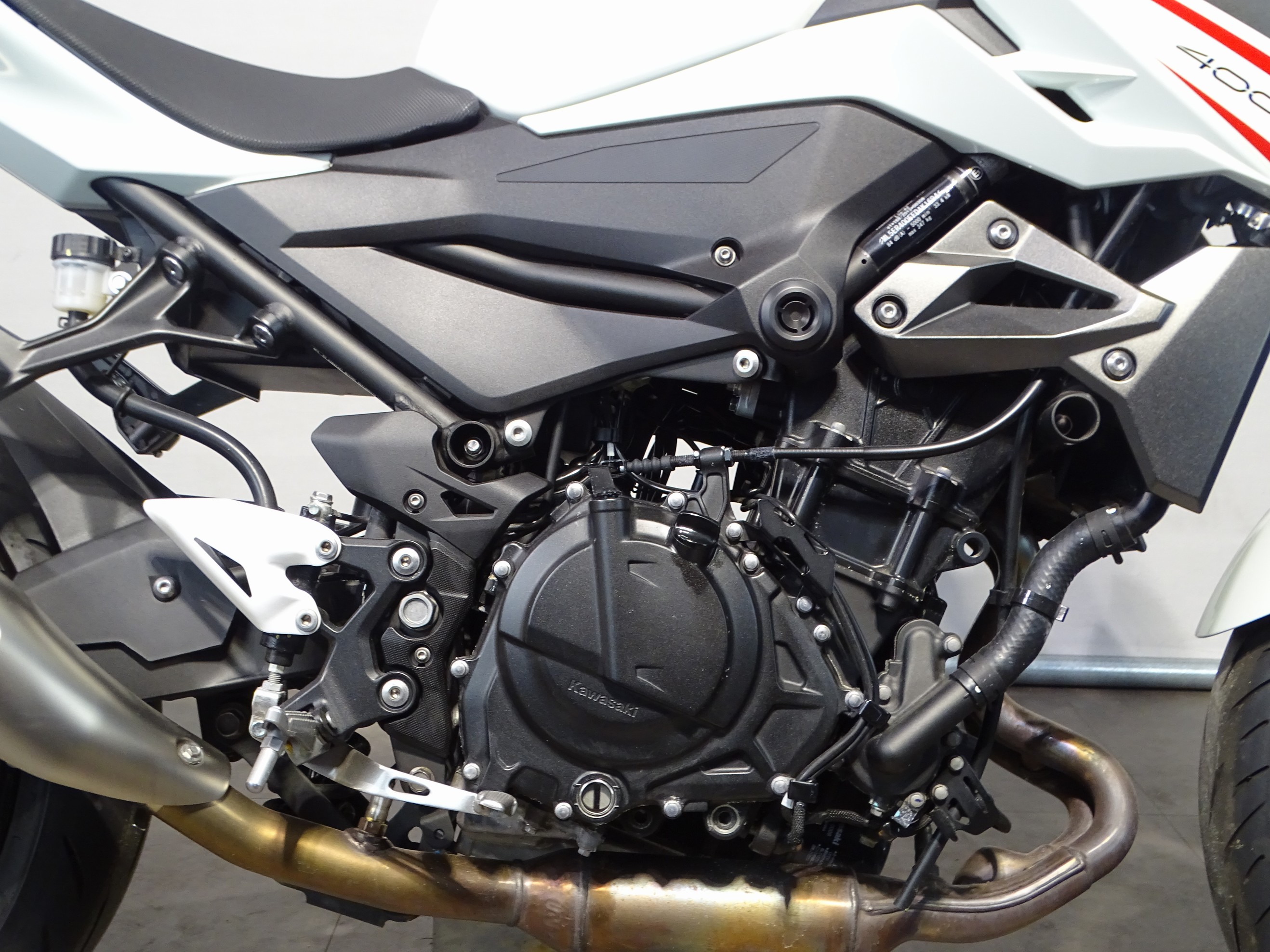 KAWASAKI Z 400 PERFORMANCE