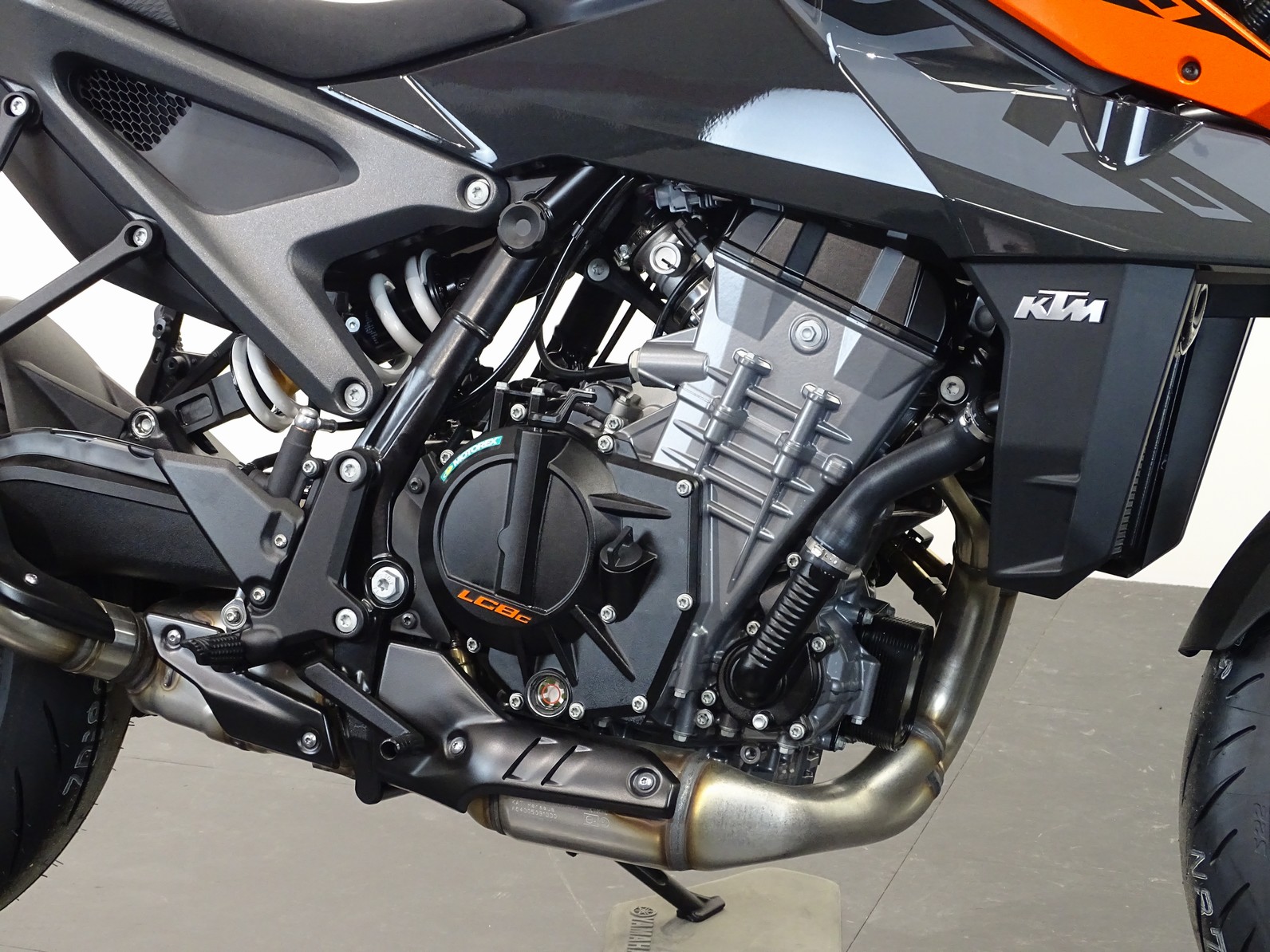 KTM 990 DUKE