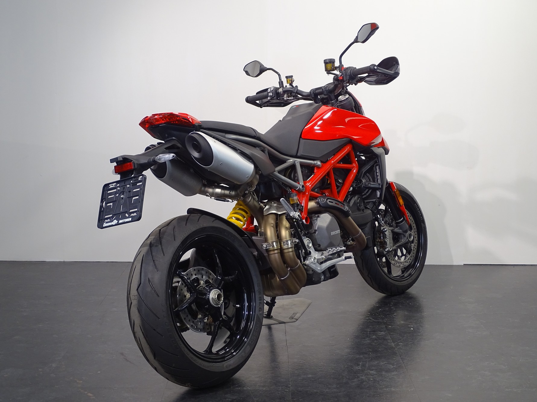 DUCATI HYPERMOTARD 950