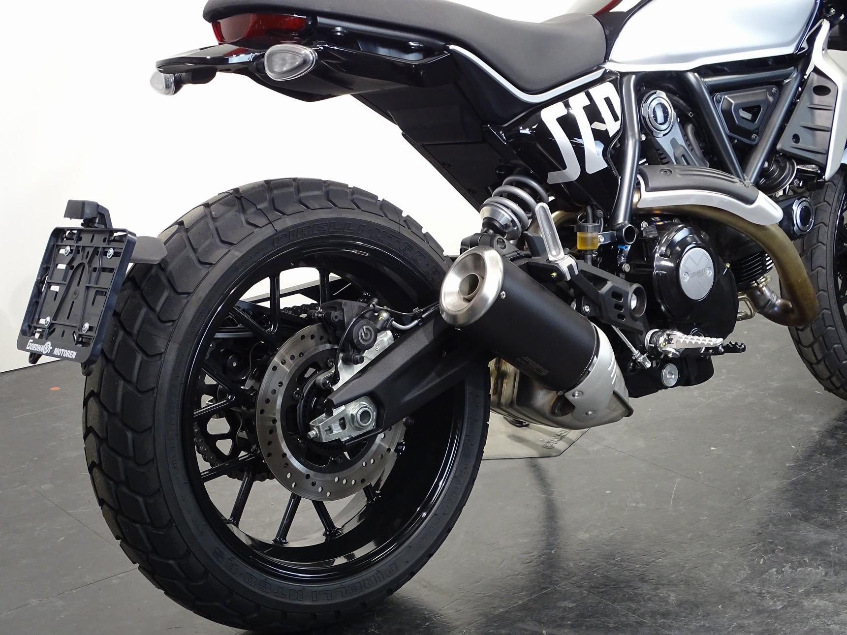 DUCATI SCRAMBLER ICON