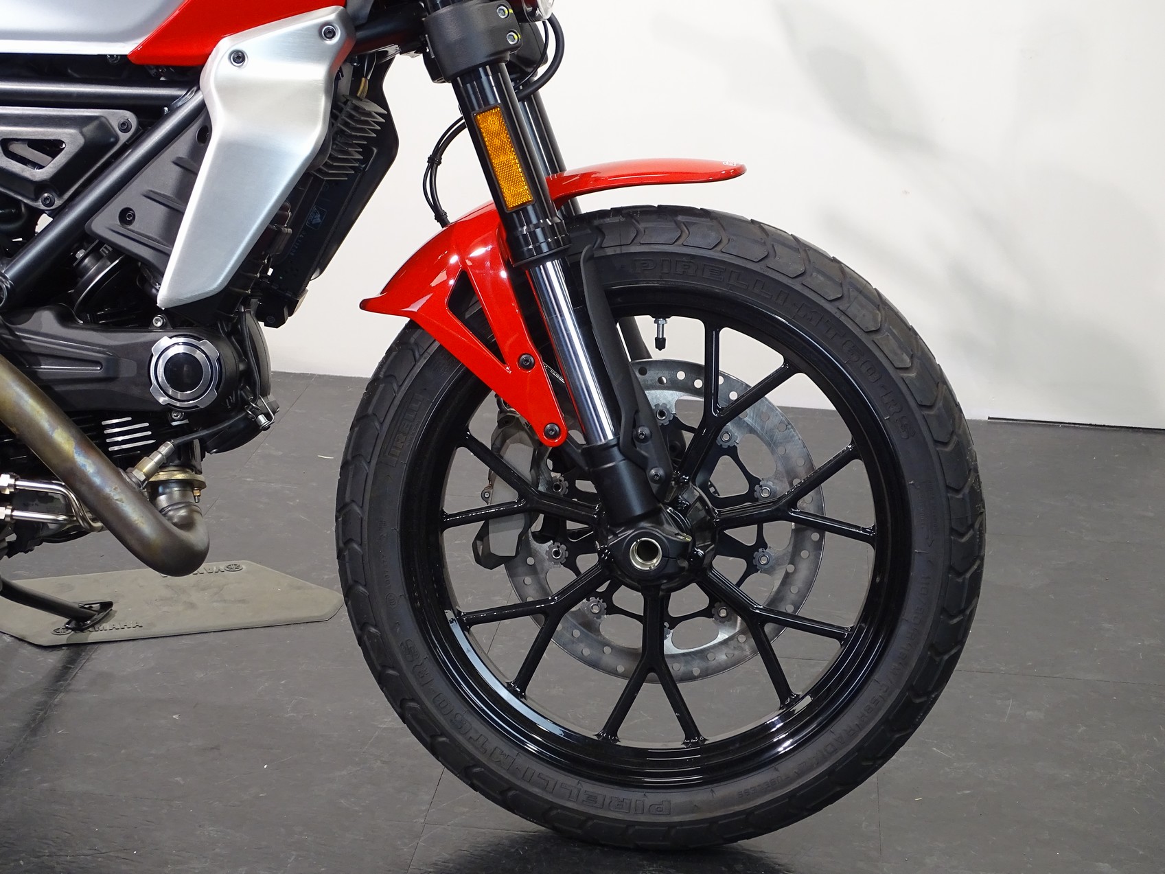 DUCATI SCRAMBLER ICON