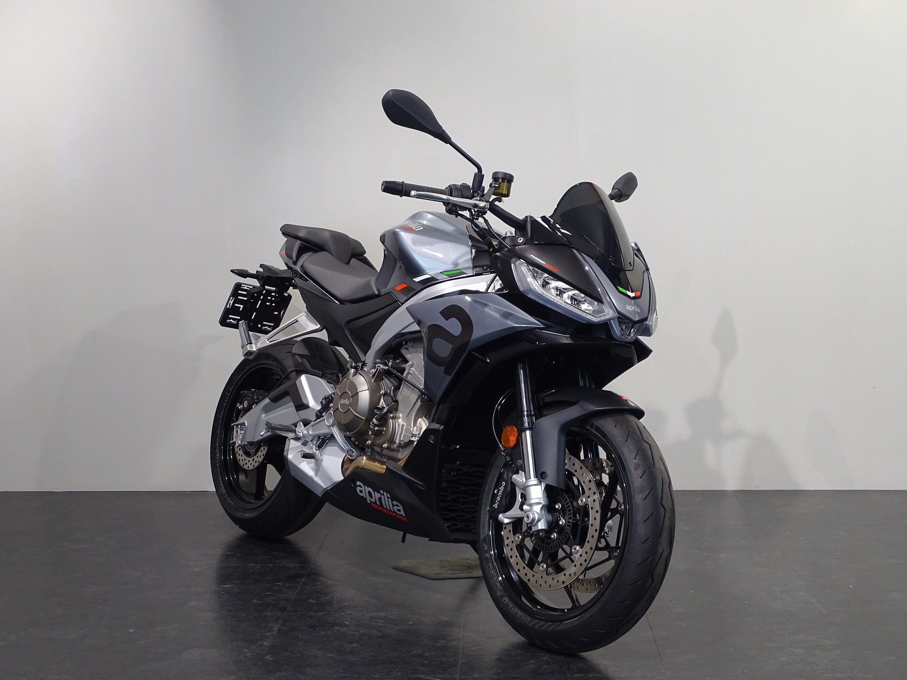 APRILIA TUONO 660