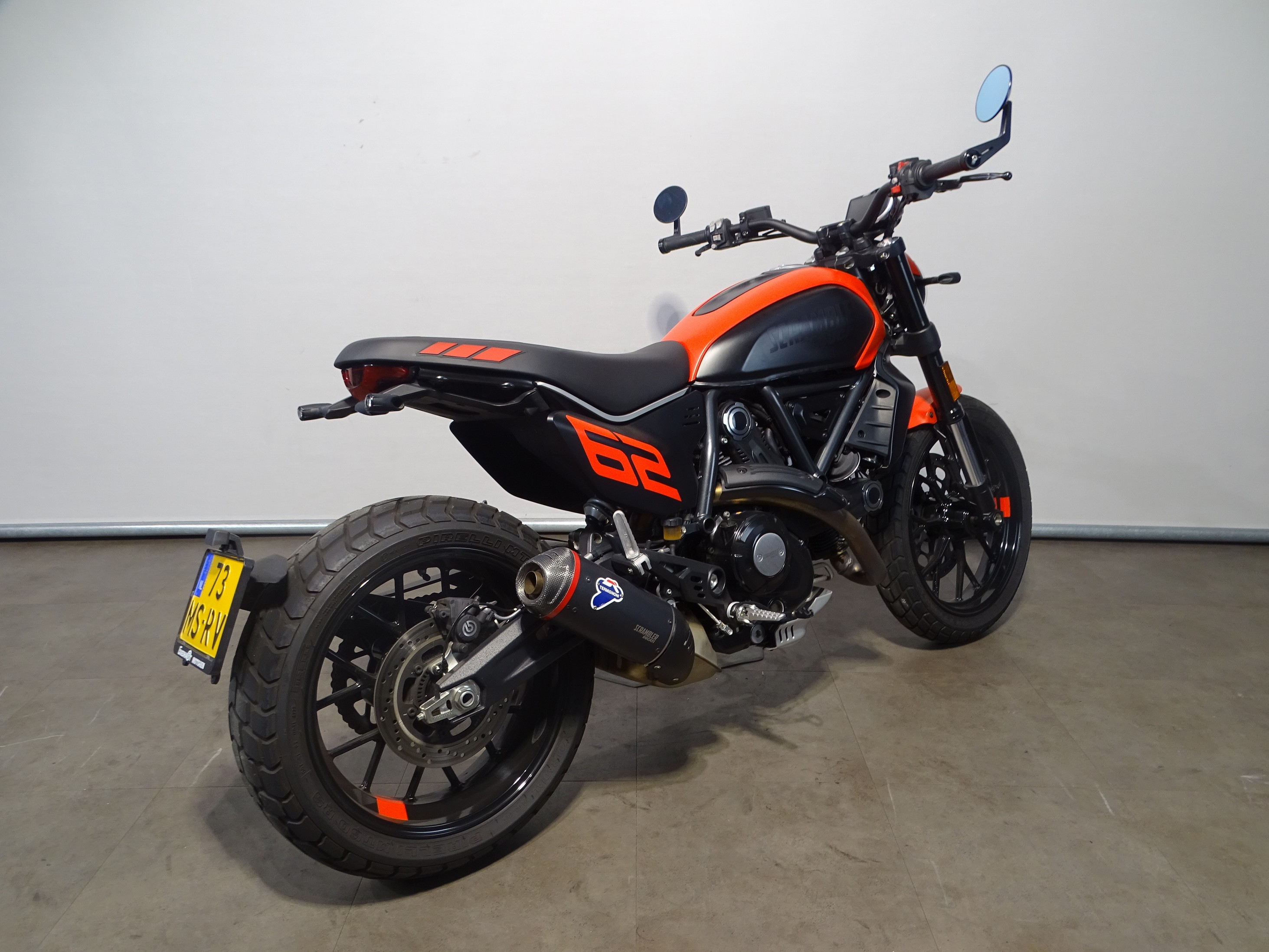 DUCATI SCRAMBLER FULL THROTTLE