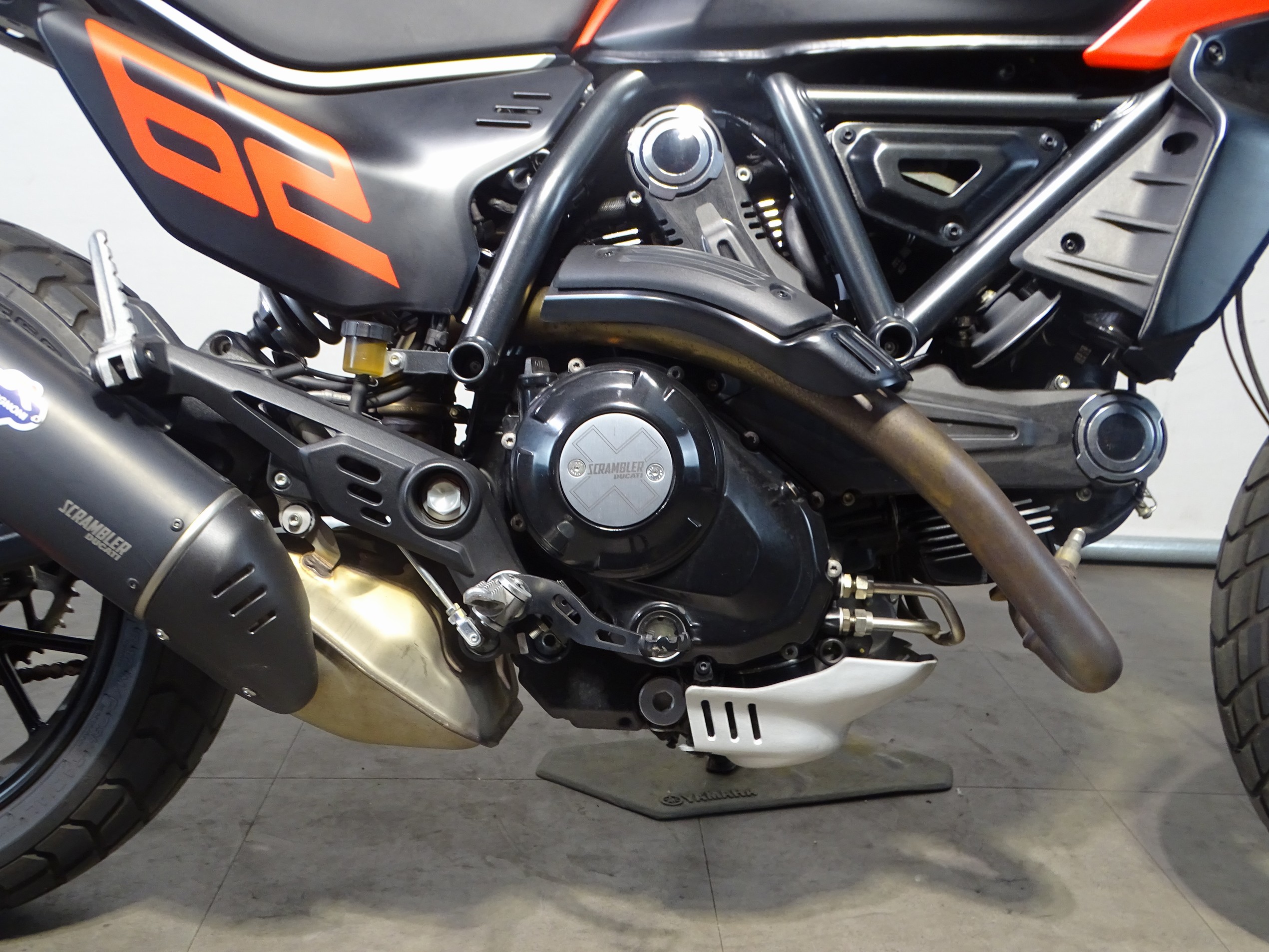 DUCATI SCRAMBLER FULL THROTTLE