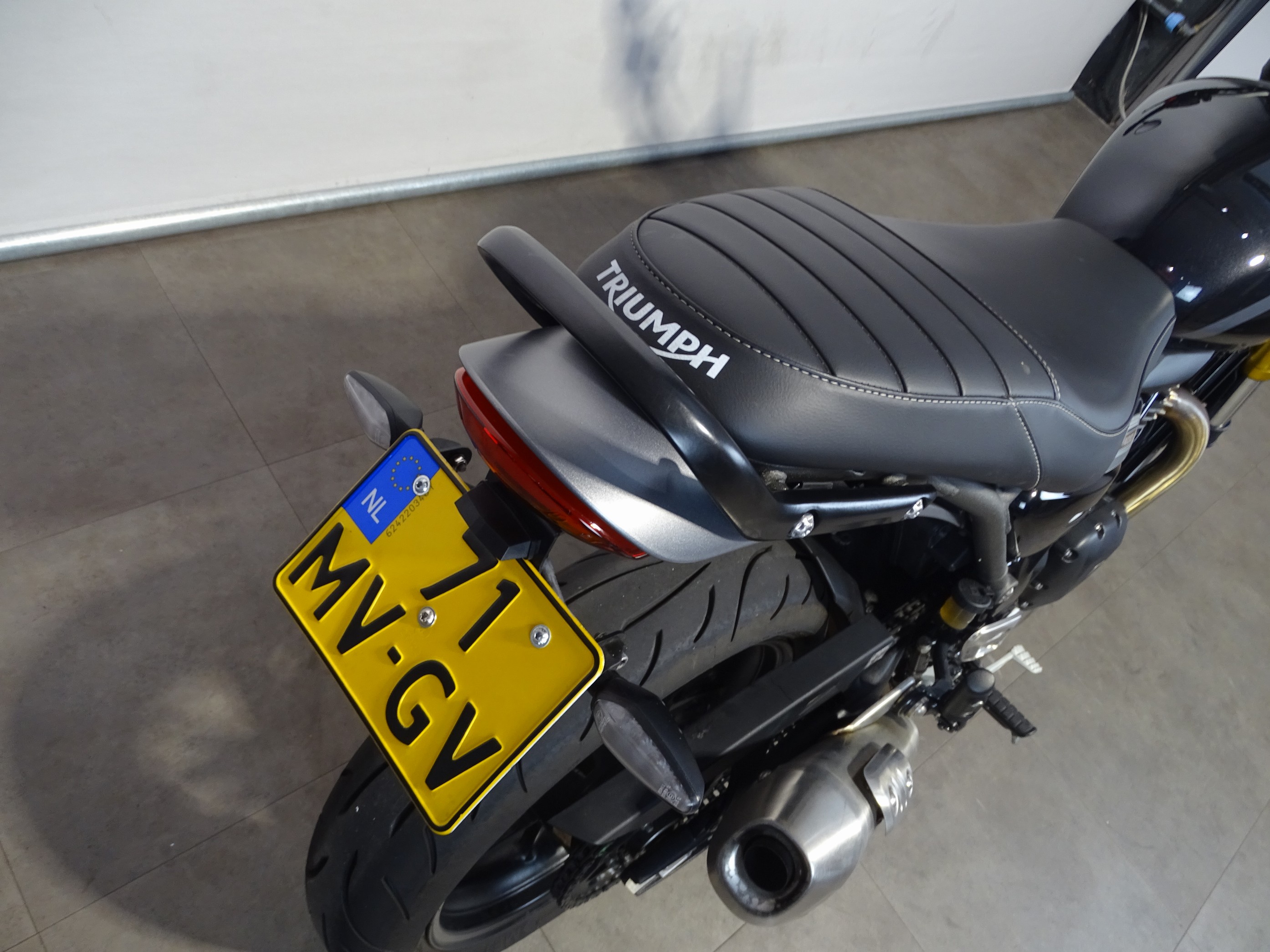 TRIUMPH SPEED 400