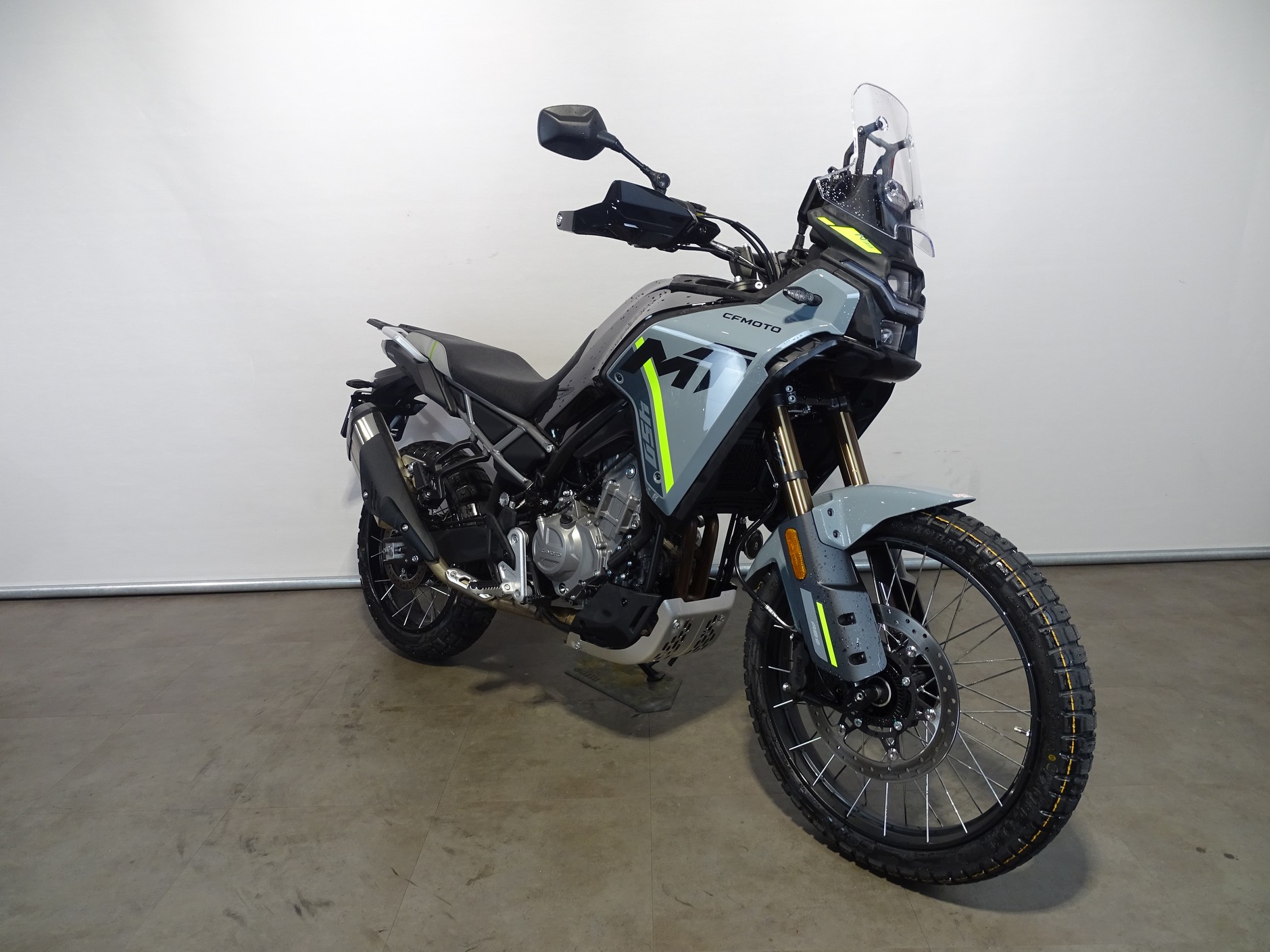 CFMOTO 450 MT