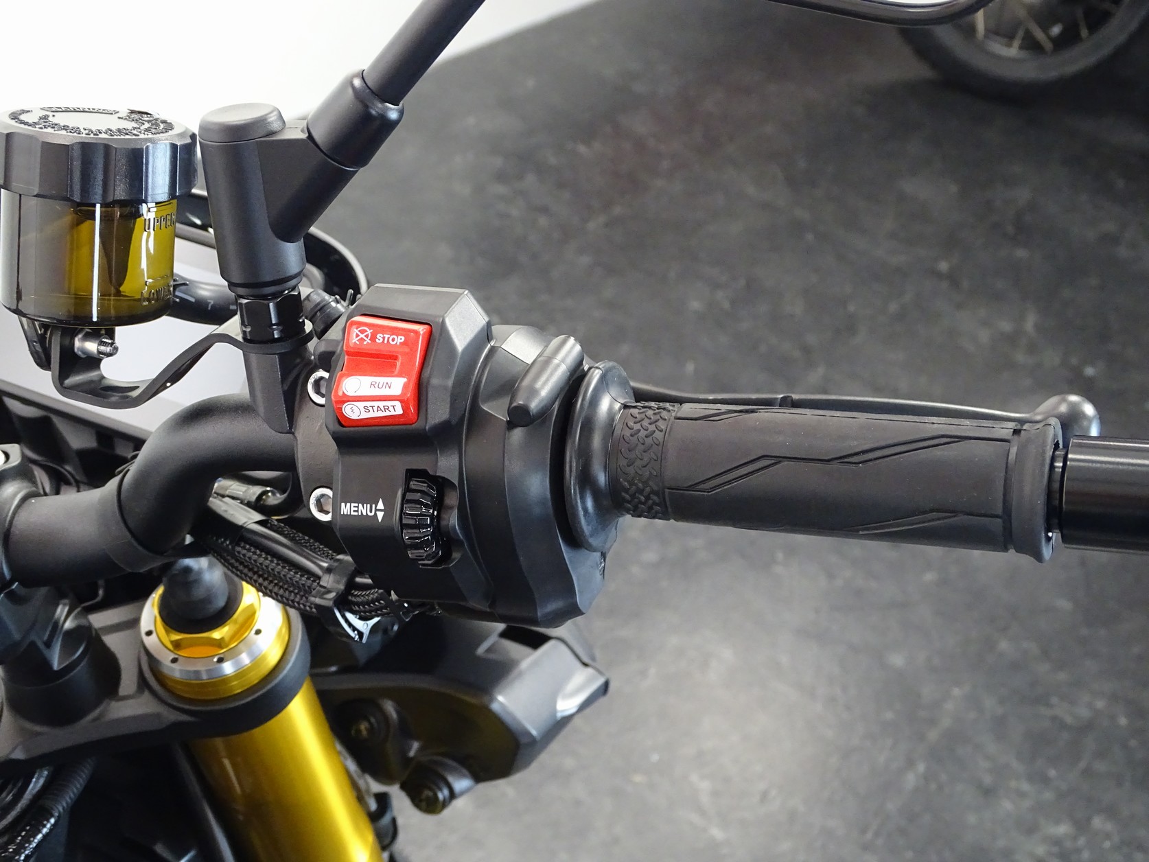 YAMAHA MT-10 SP ABS