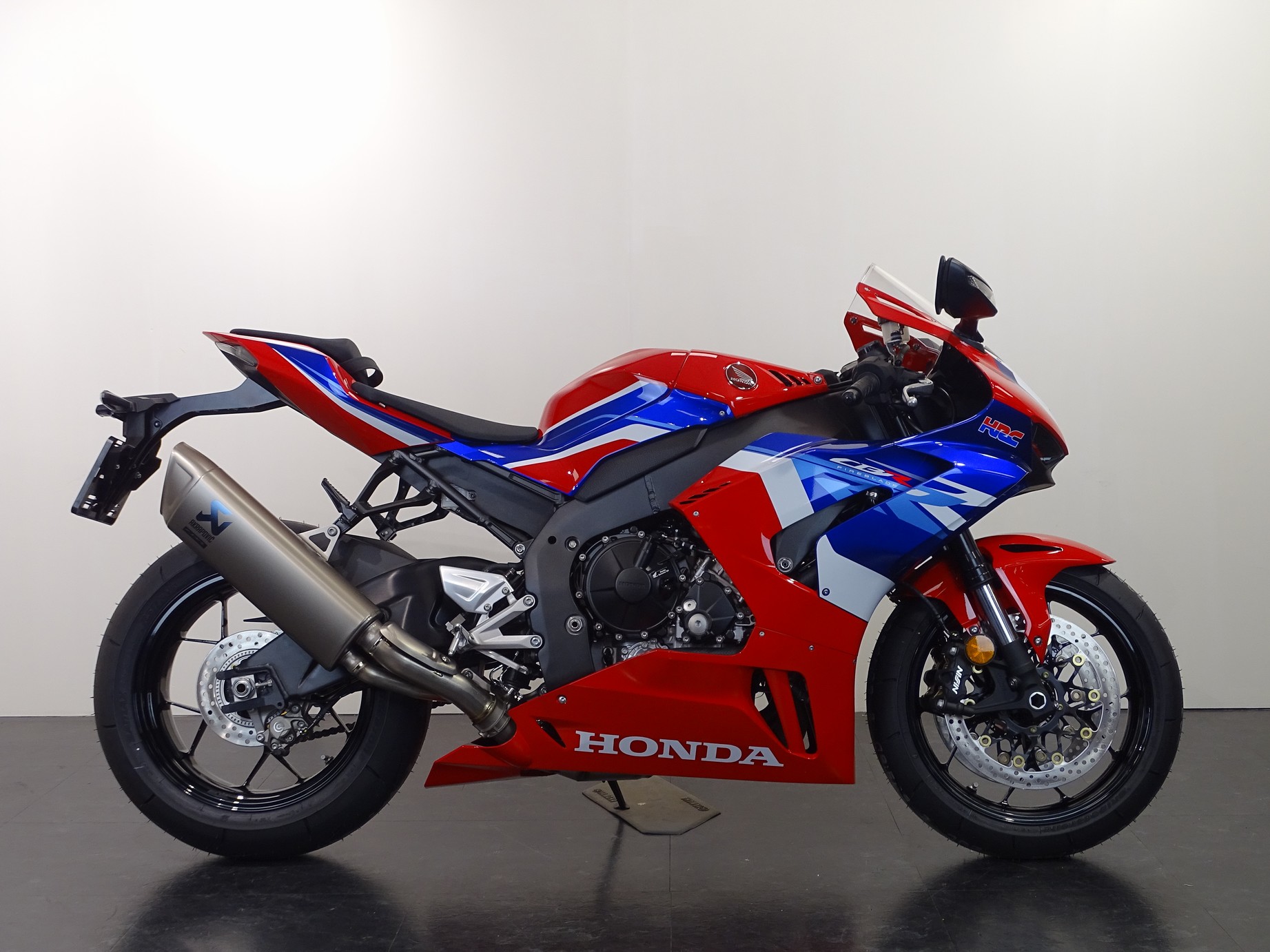 HONDA CBR 1000 RR-R