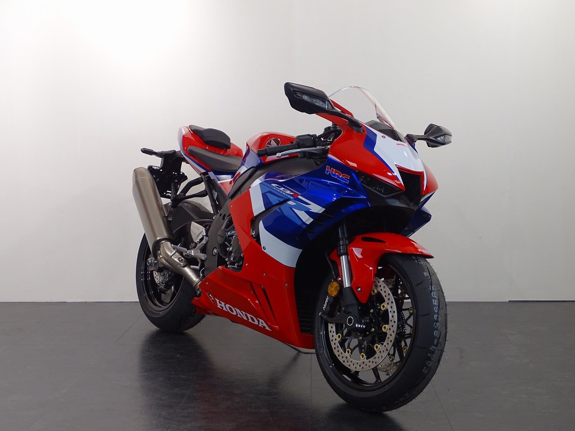 HONDA CBR 1000 RR-R