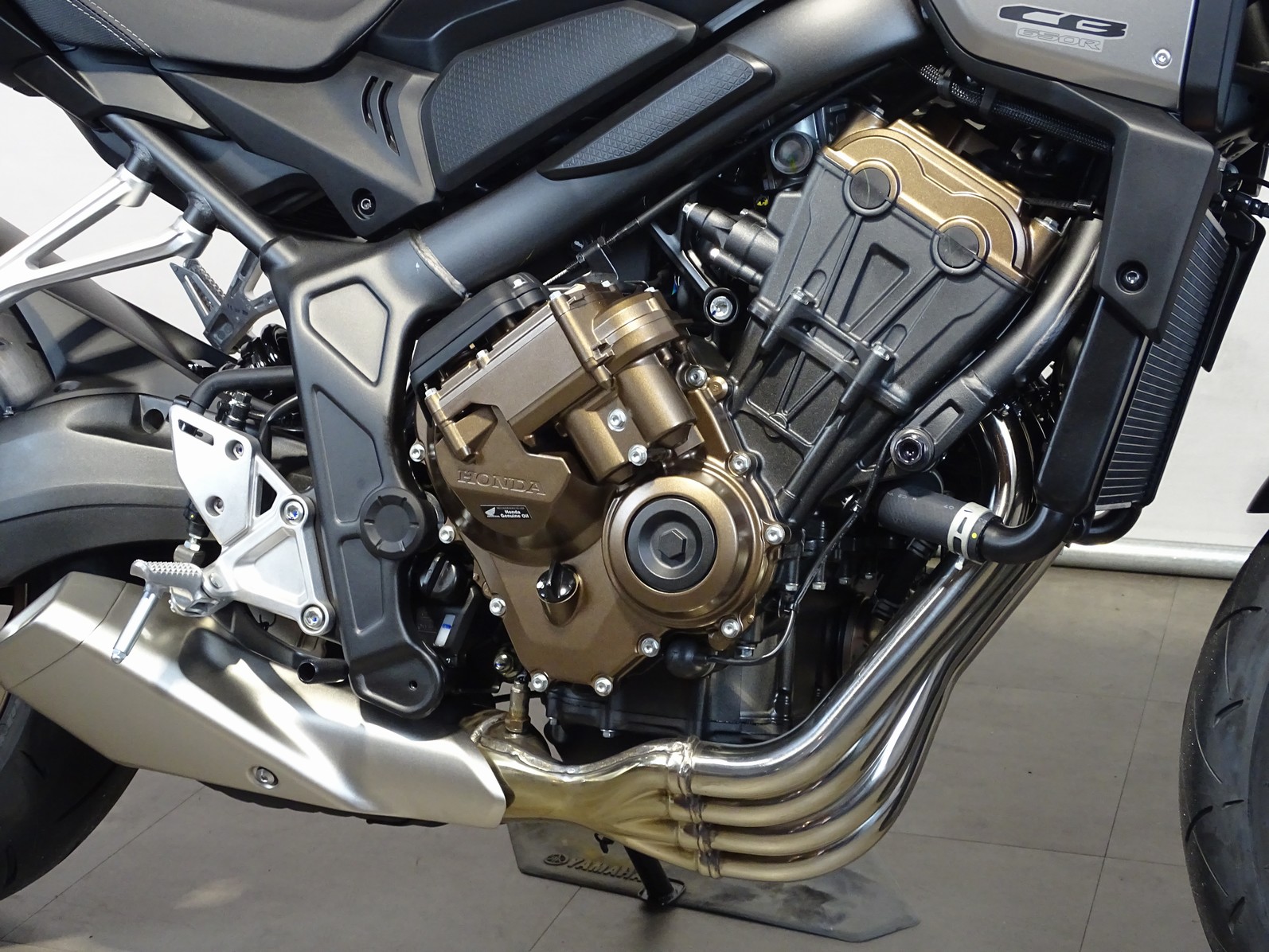 HONDA CB 650 R E-CLUTCH