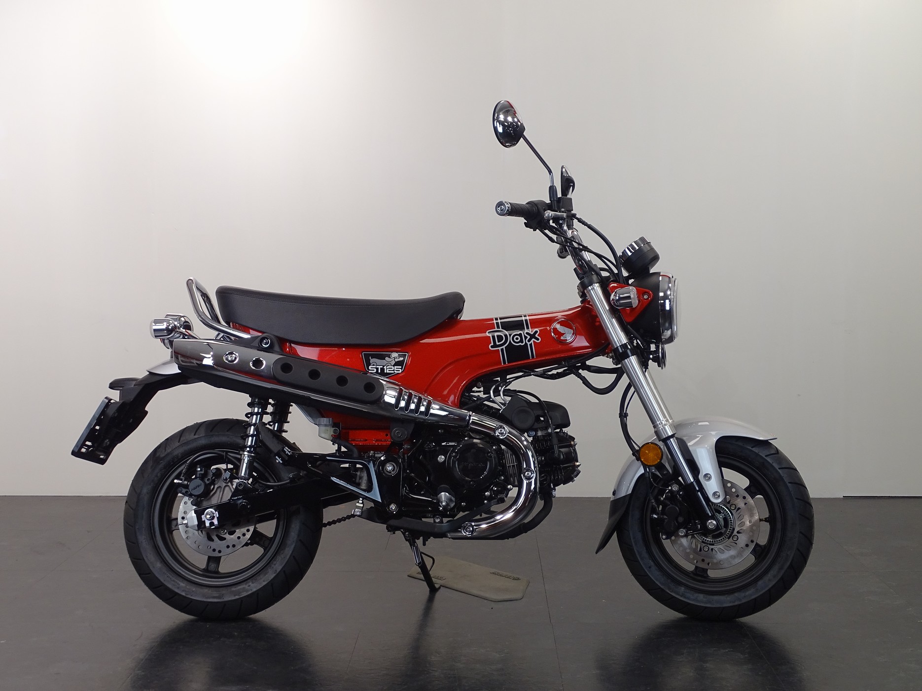 HONDA DAX 125