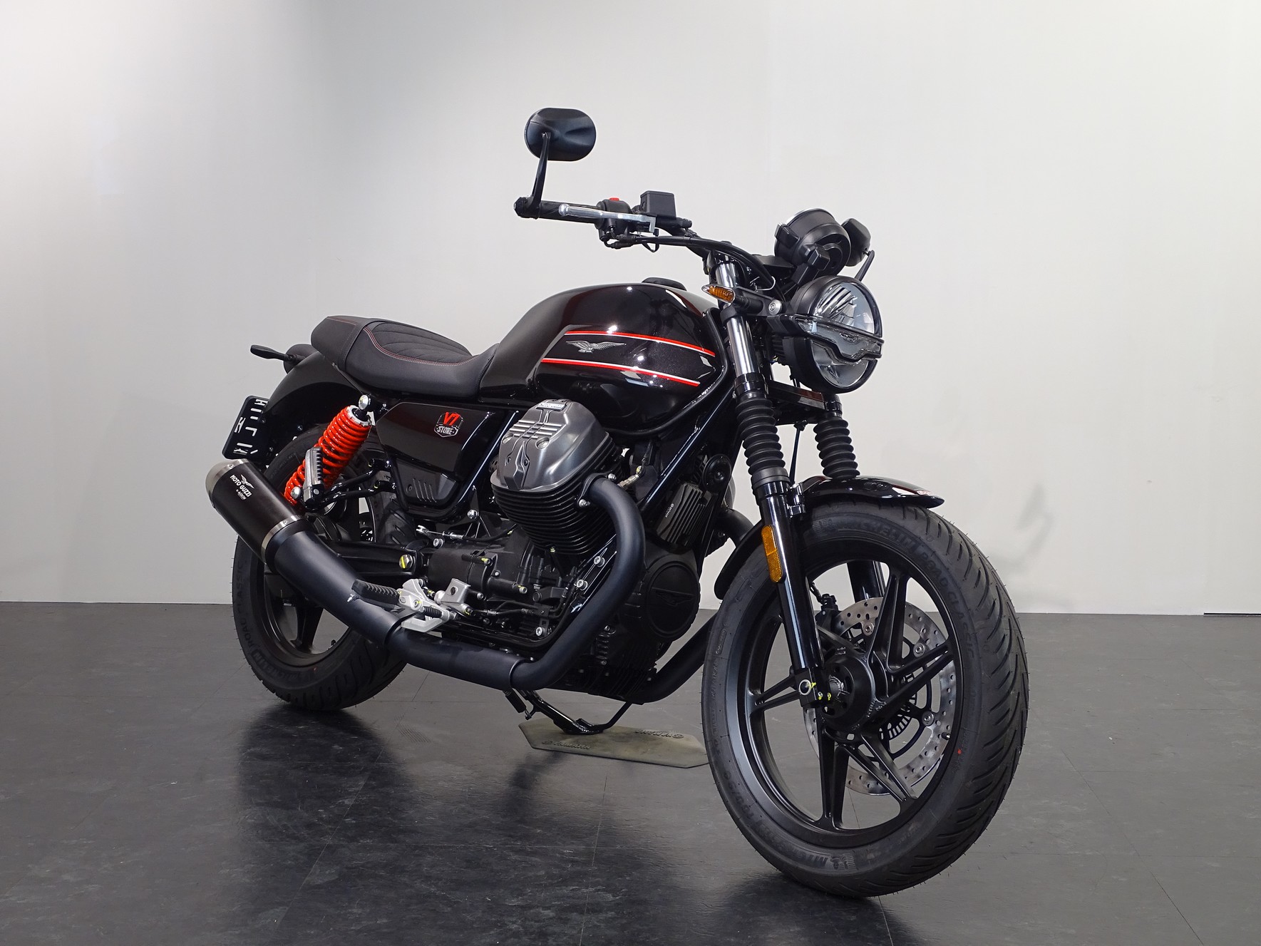 MOTO GUZZI V 7 STONE SPECIAL EDITION