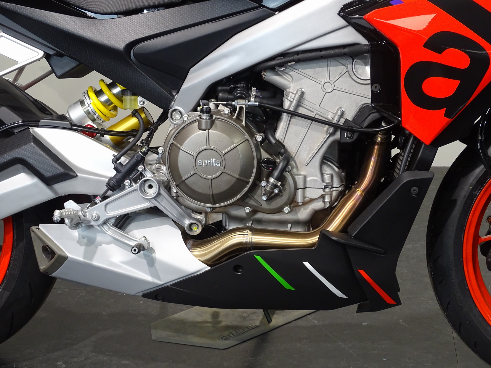 APRILIA TUONO 660 FACTORY