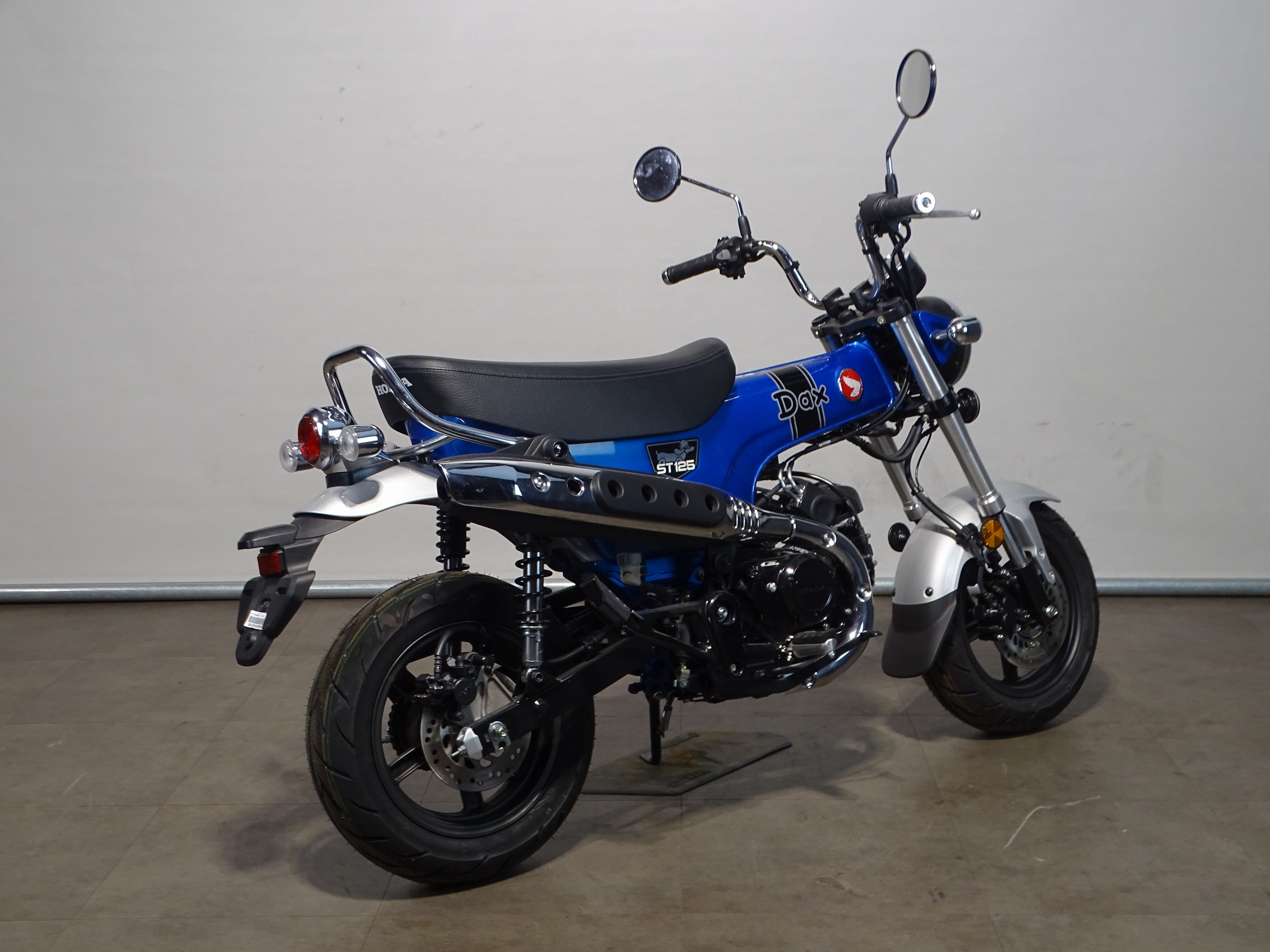 HONDA DAX 125