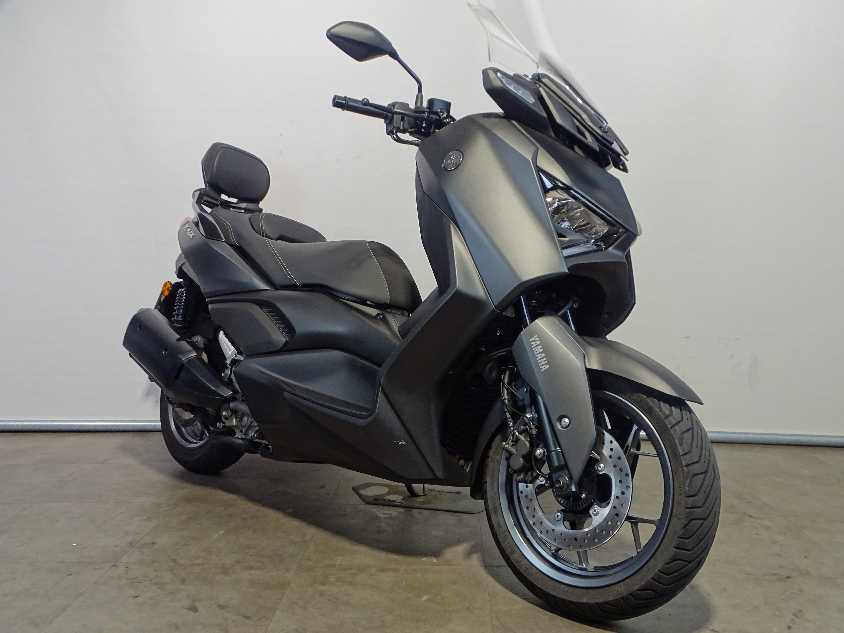 YAMAHA X-MAX 300 ABS