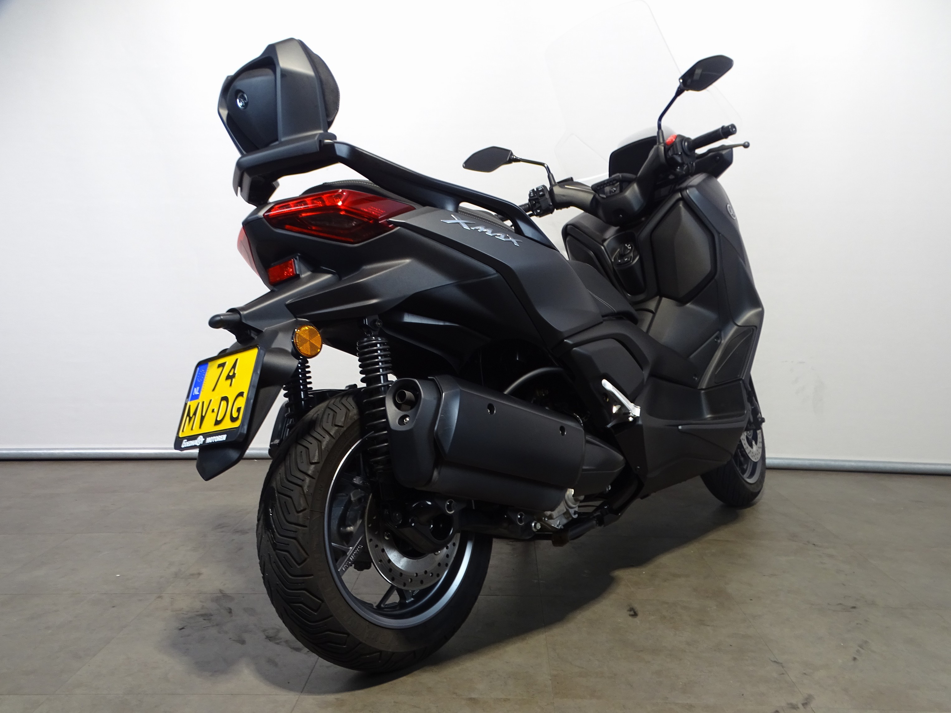 YAMAHA X-MAX 300 ABS