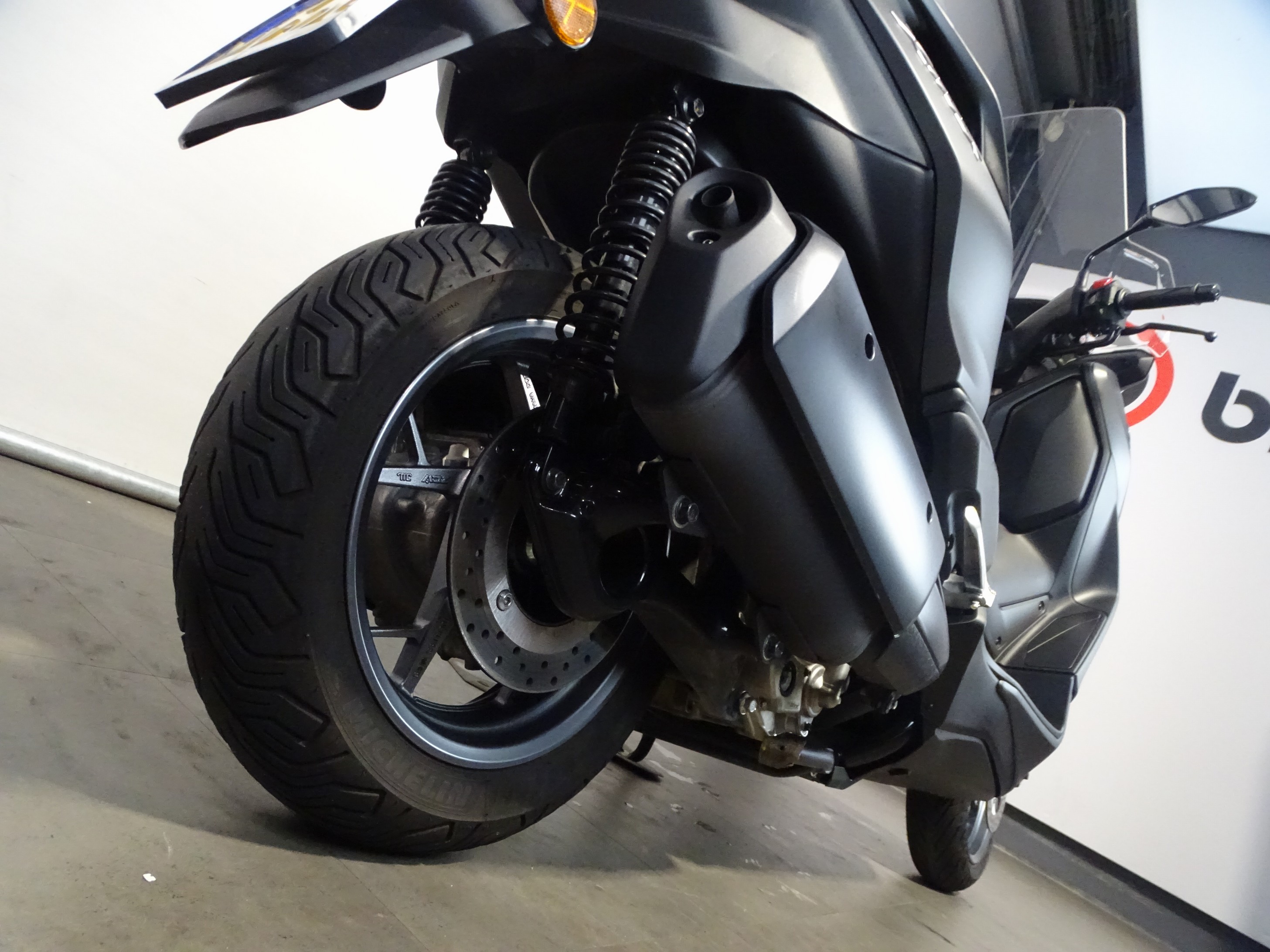 YAMAHA X-MAX 300 ABS