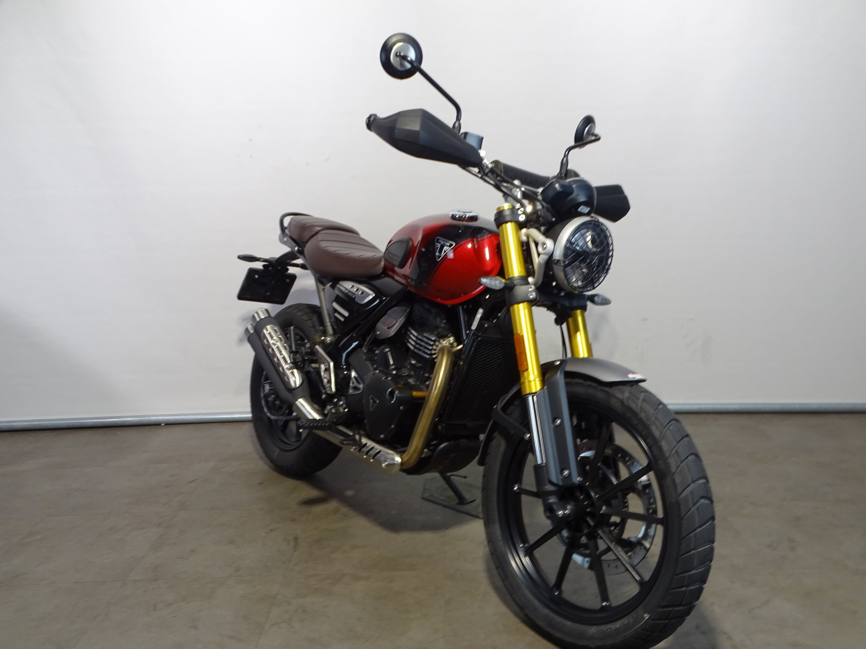 TRIUMPH SCRAMBLER 400 X