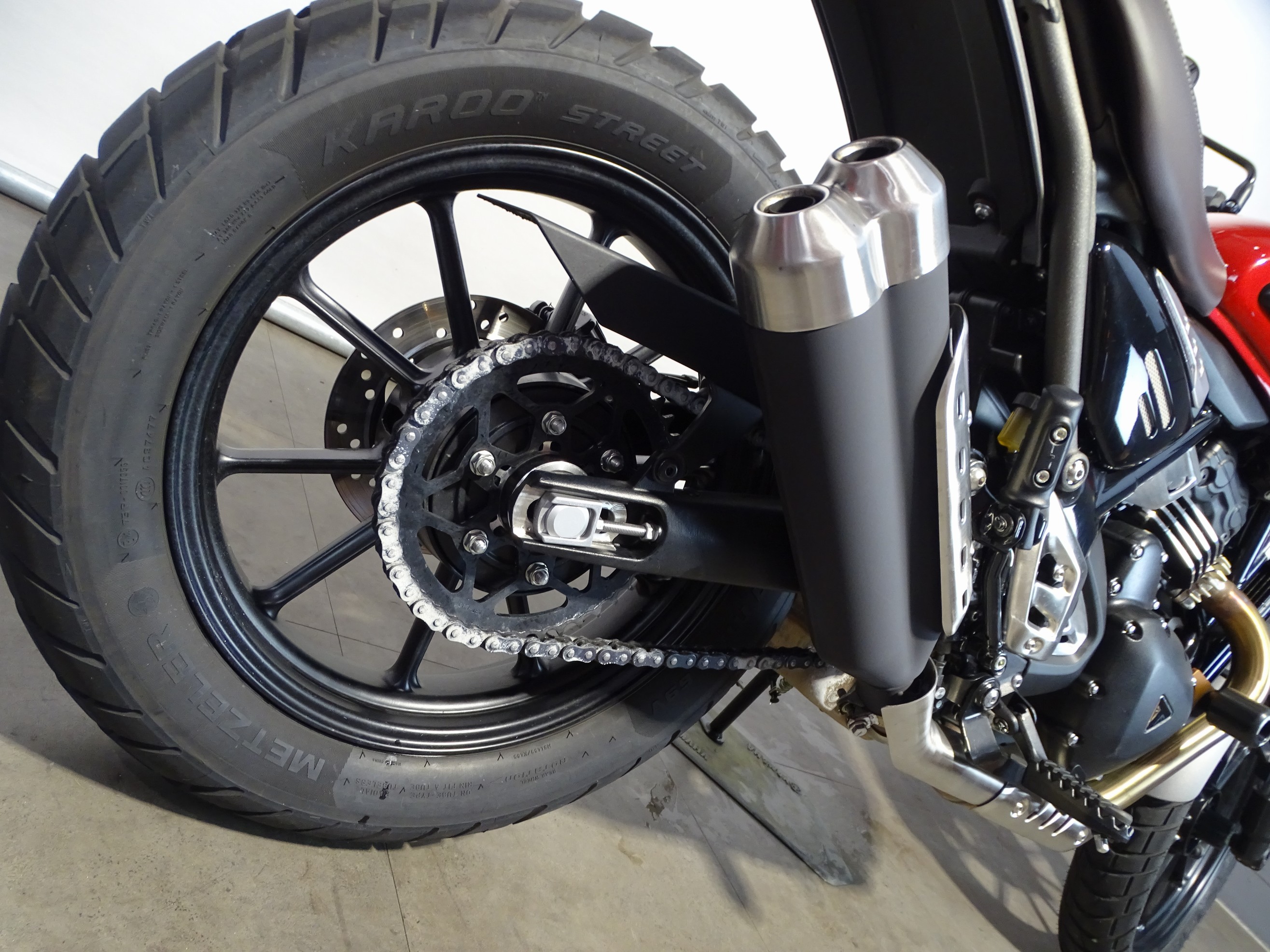 TRIUMPH SCRAMBLER 400 X