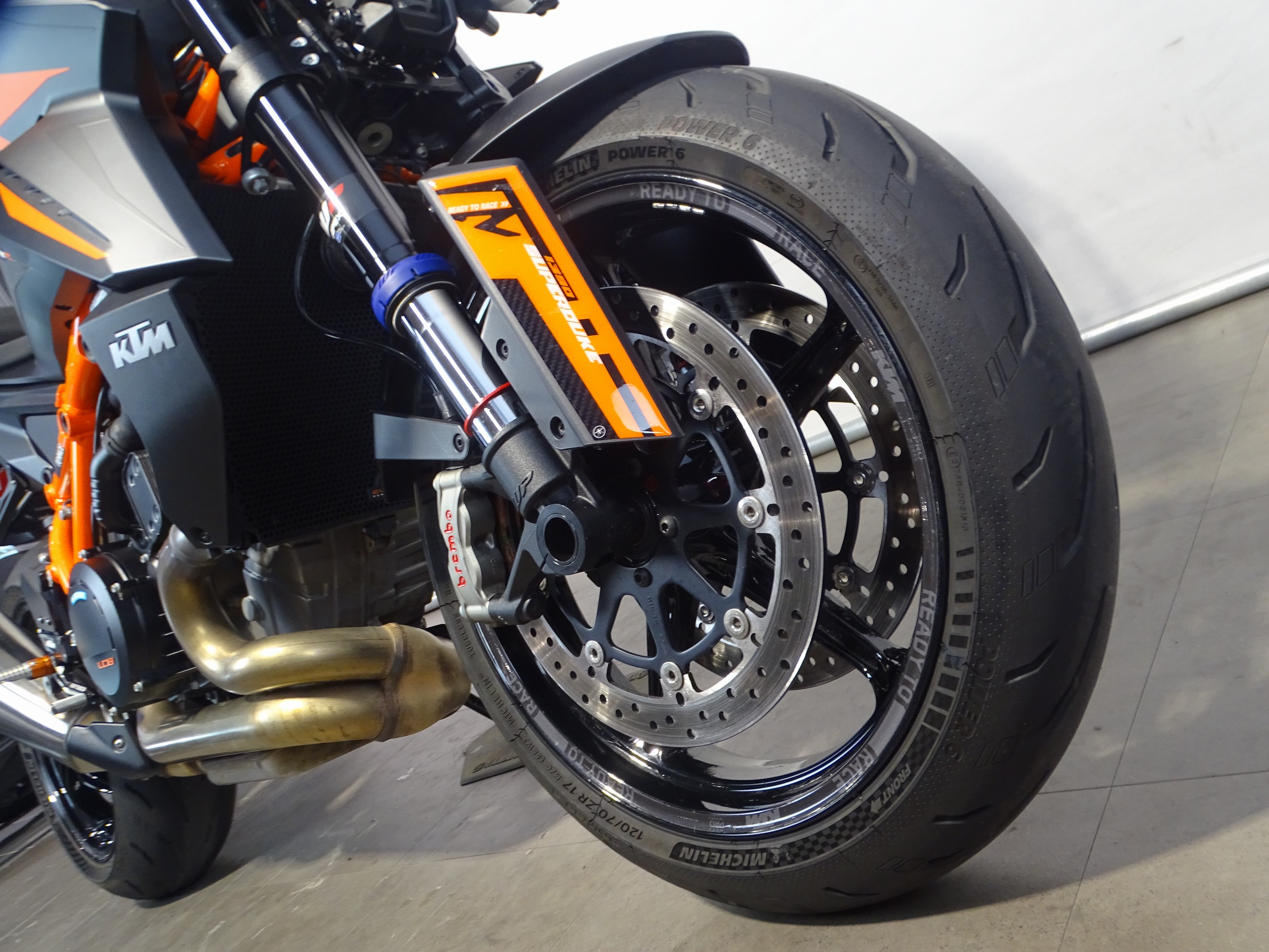 KTM 1390 SUPERDUKE R EVO