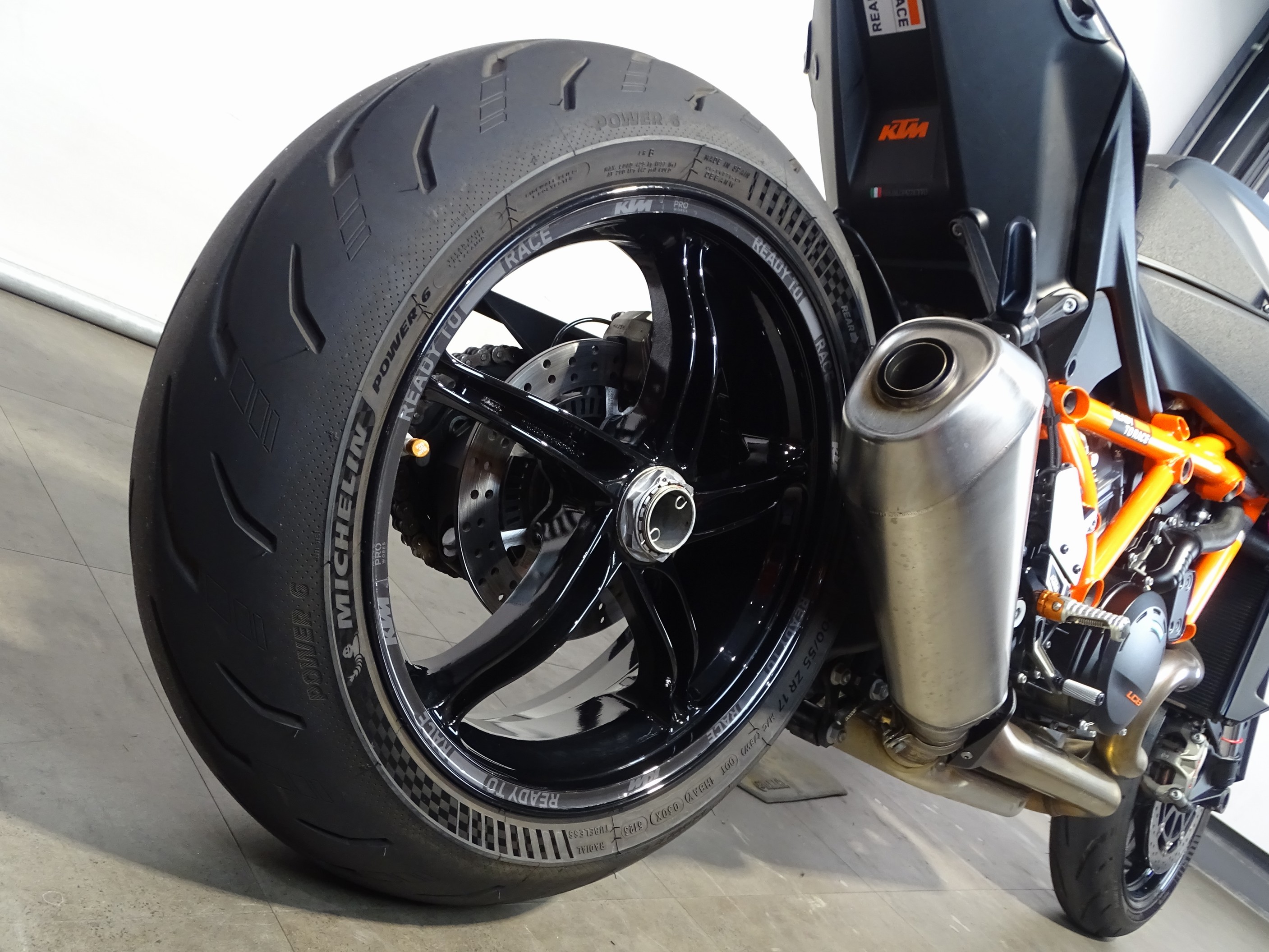 KTM 1390 SUPERDUKE R EVO