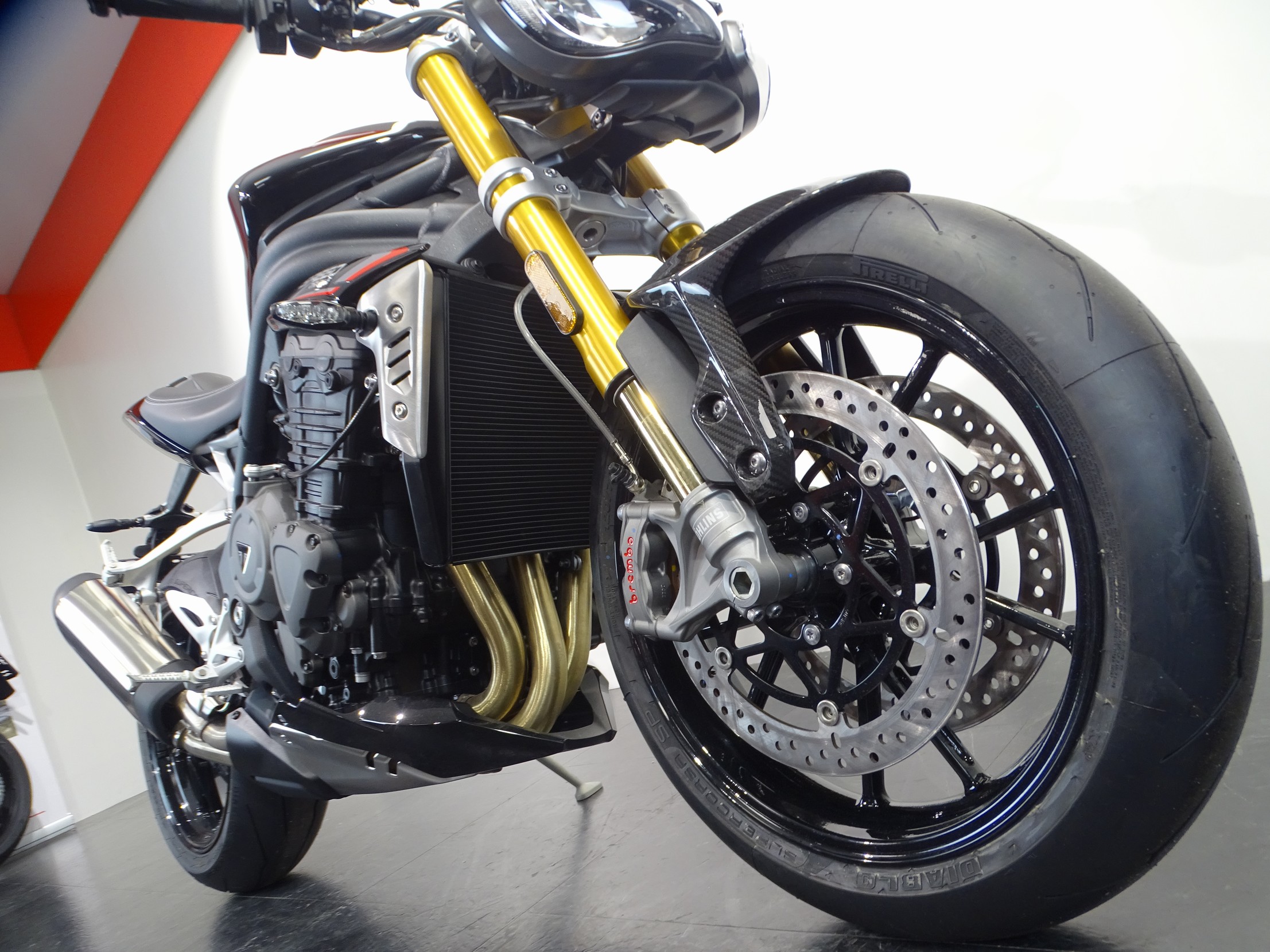 TRIUMPH SPEED TRIPLE 1200 RS