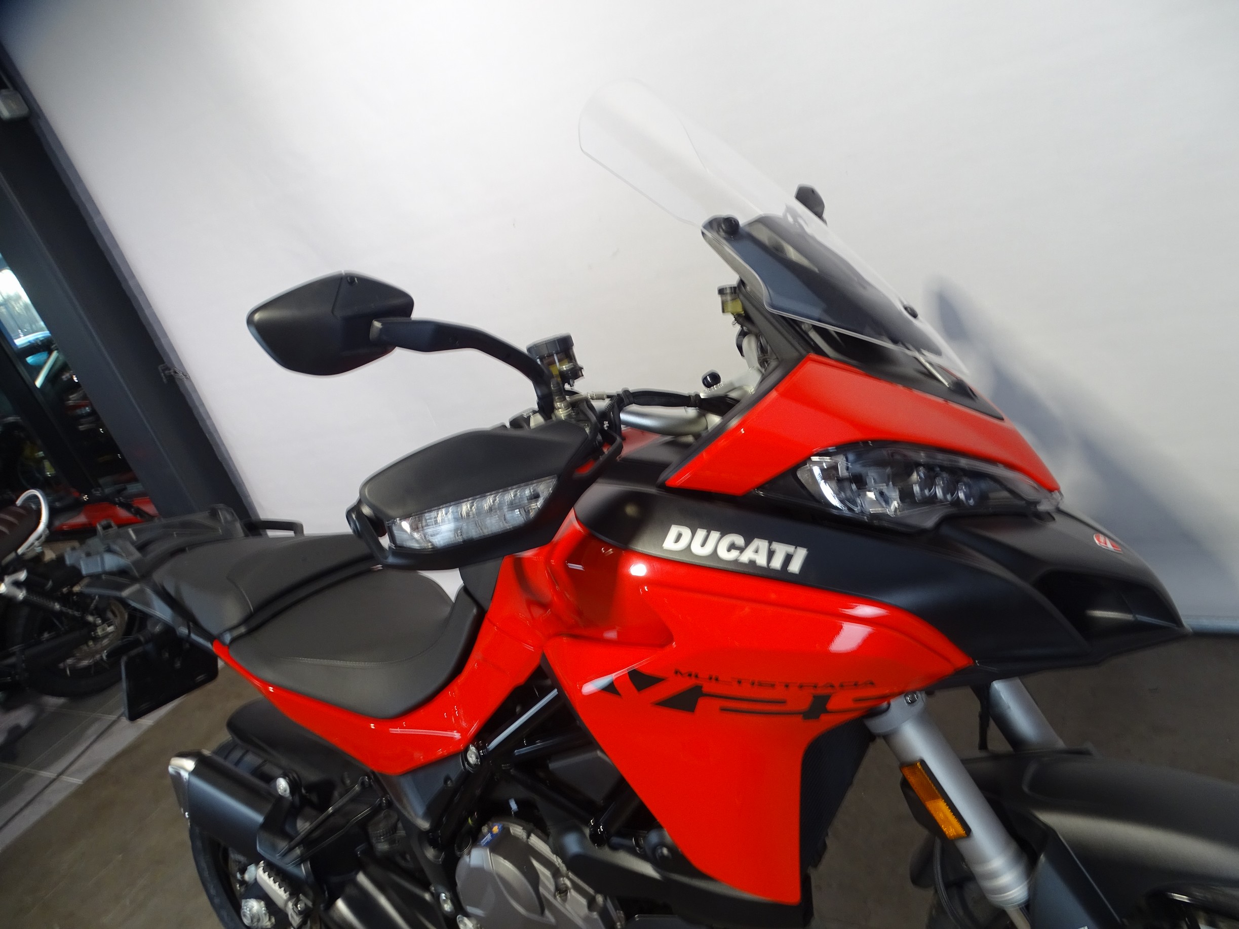 DUCATI MULTISTRADA V2 S