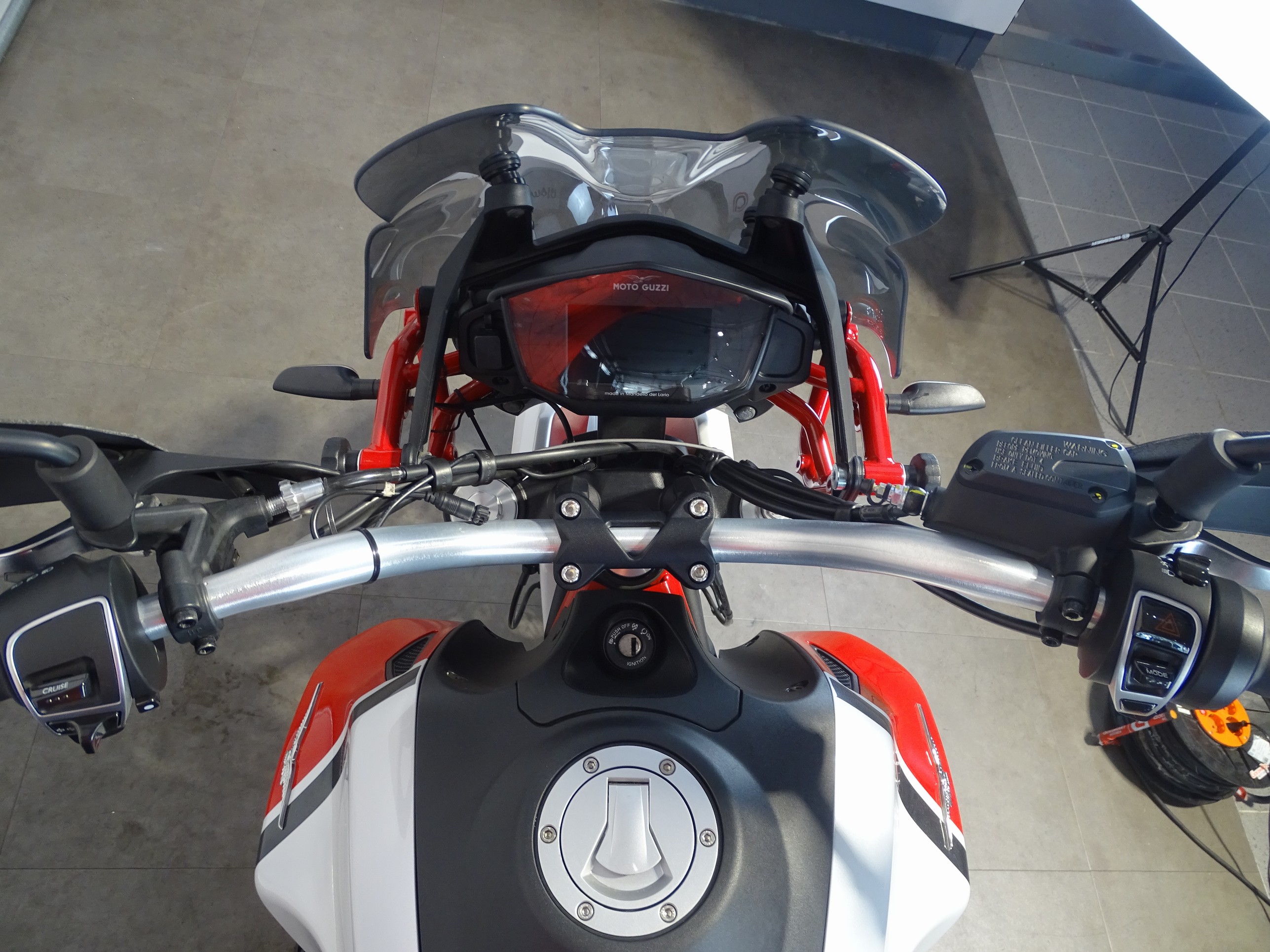 MOTO GUZZI V 85 TT