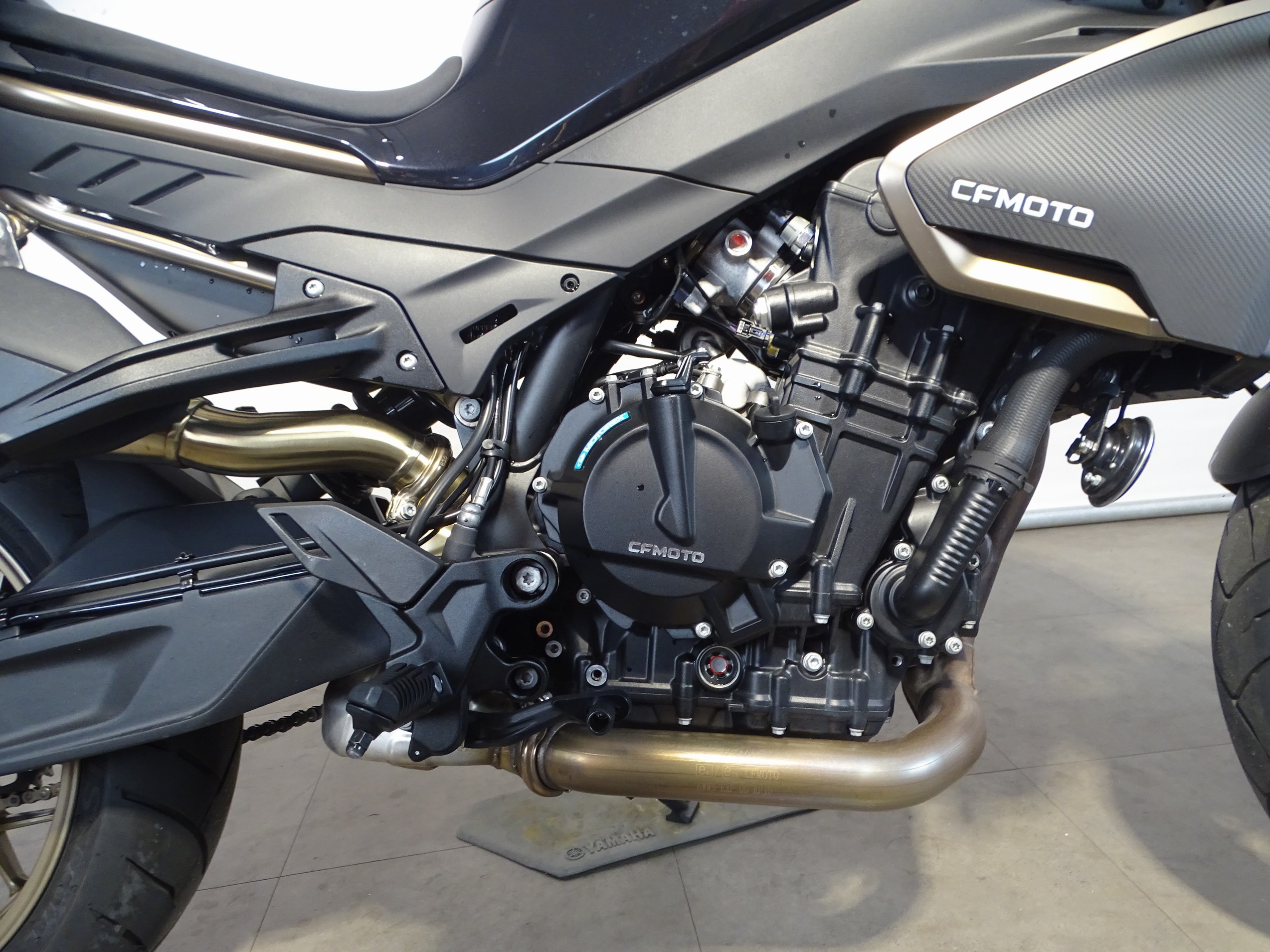 CFMOTO 800 NK ADVANCED