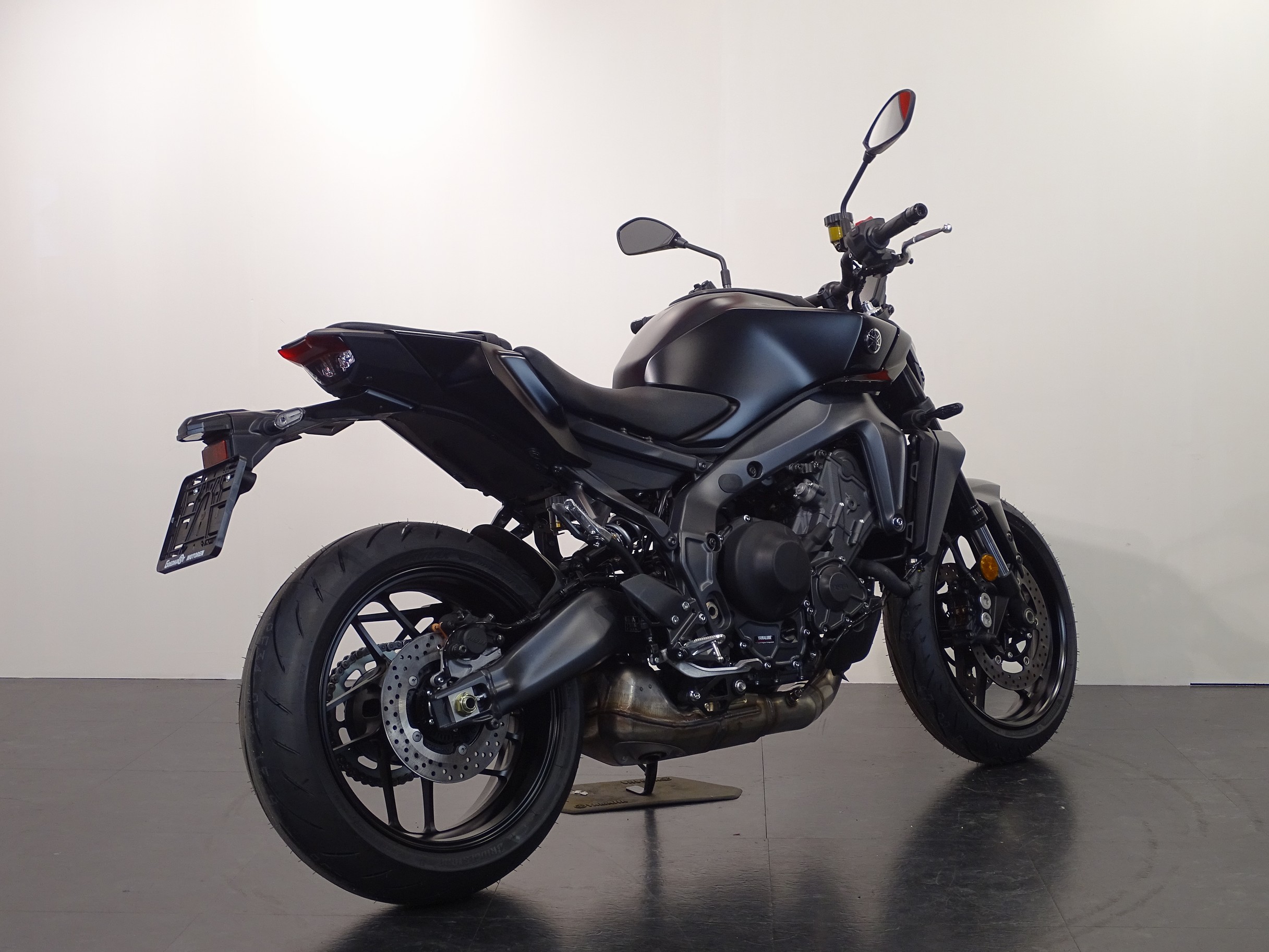 YAMAHA MT-09