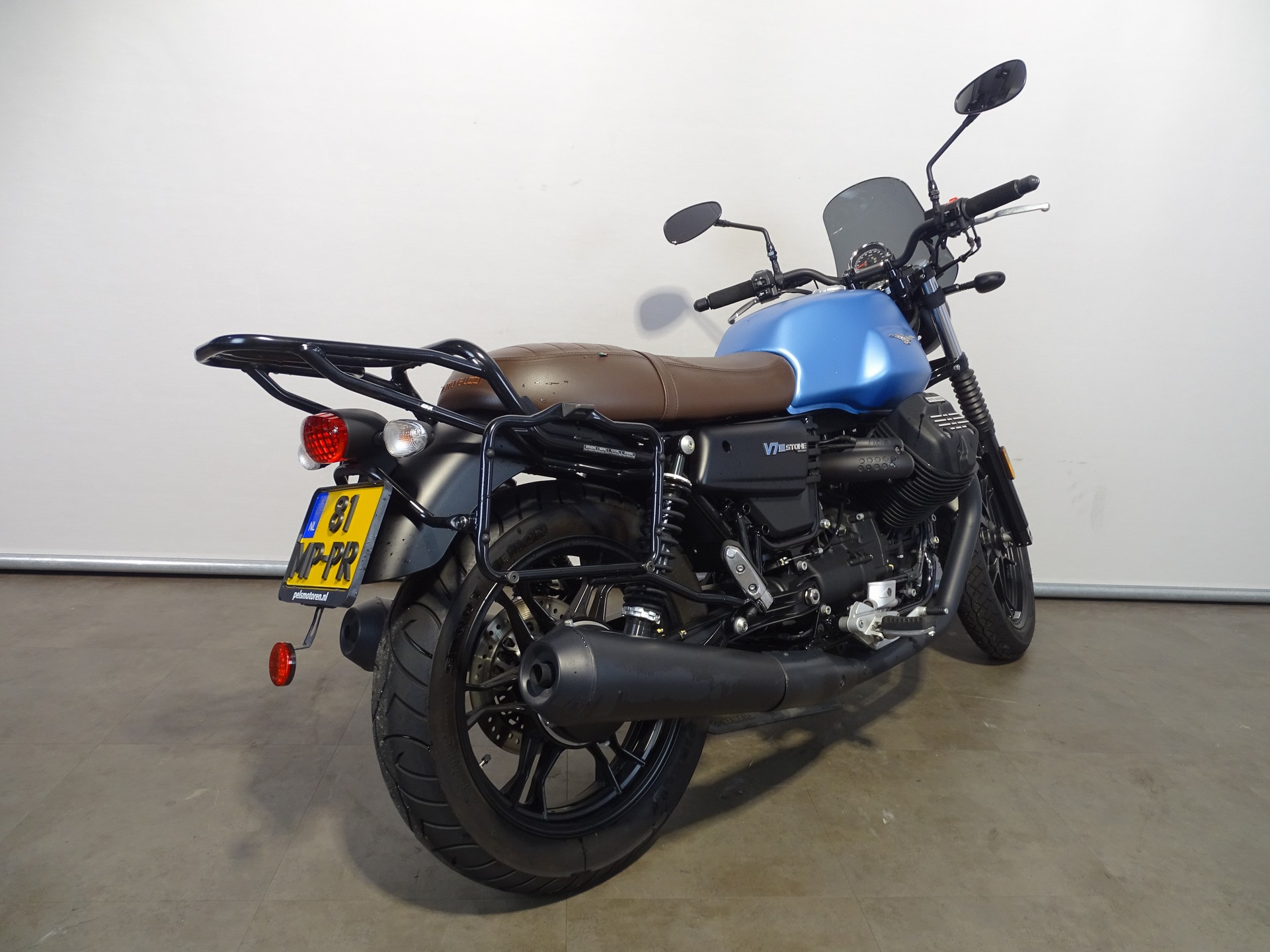 MOTO GUZZI V 7