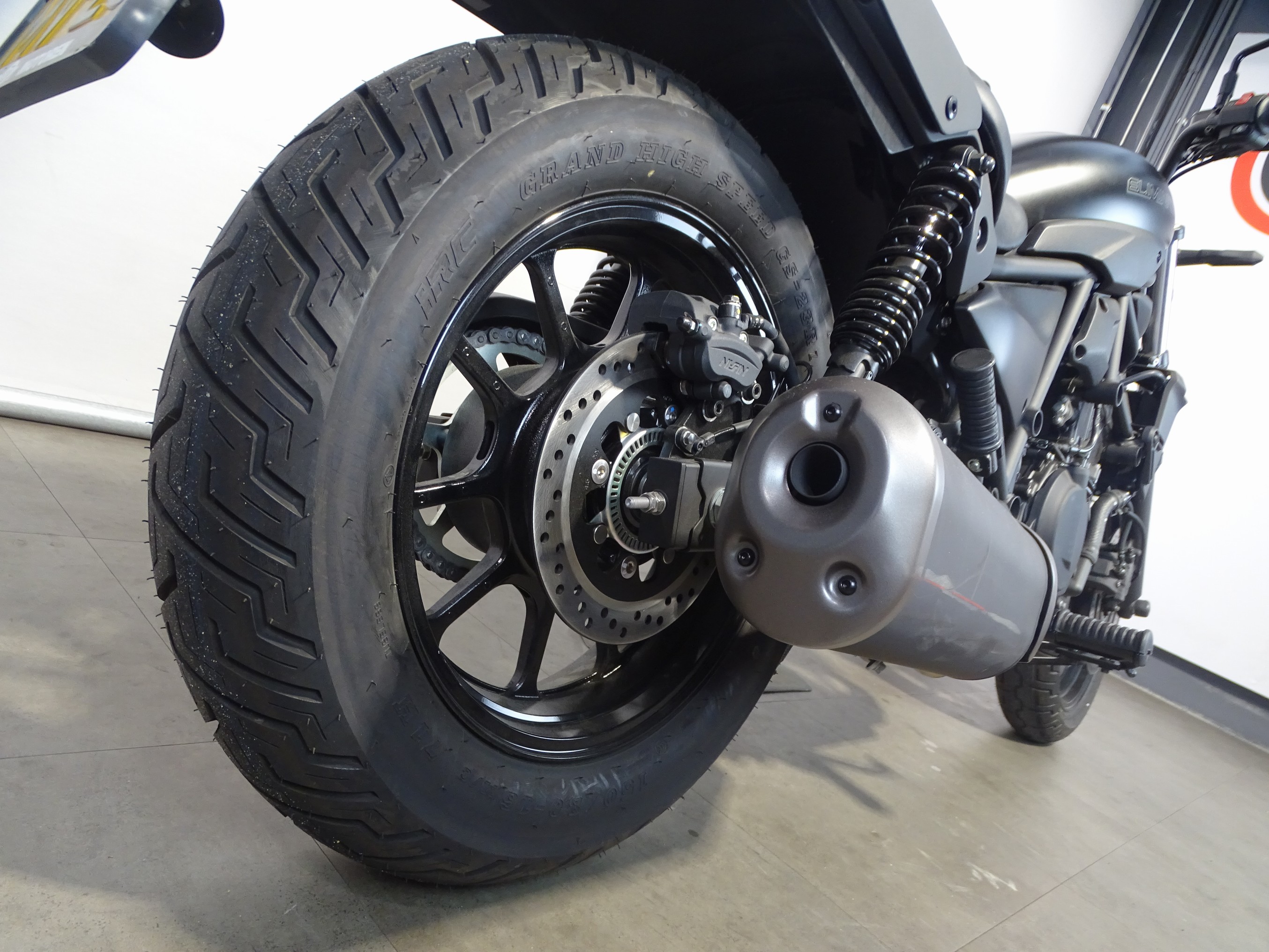 KAWASAKI - ELIMINATOR 500