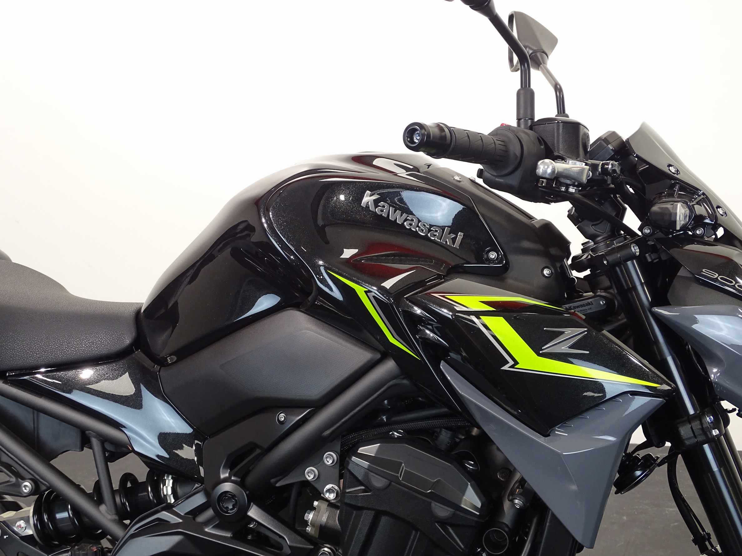 KAWASAKI Z 900