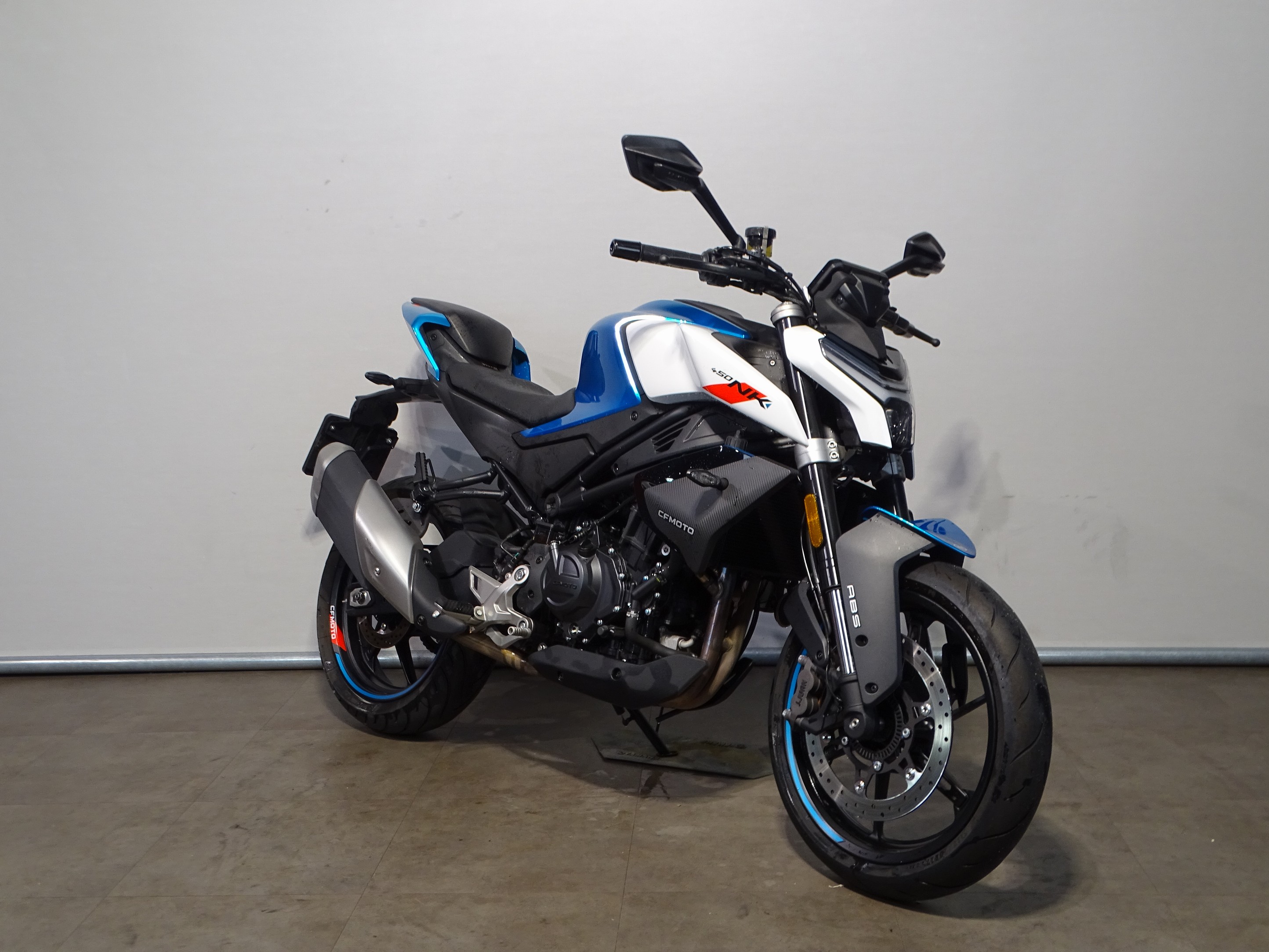 CFMOTO 450 NK