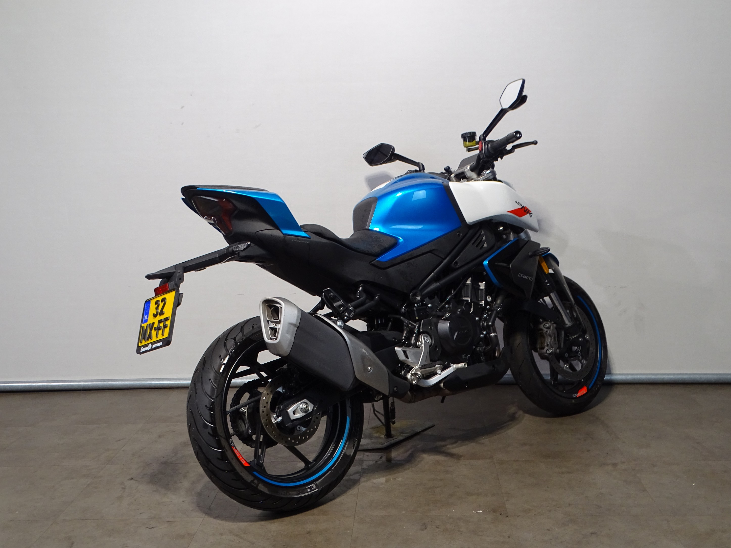 CFMOTO 450 NK