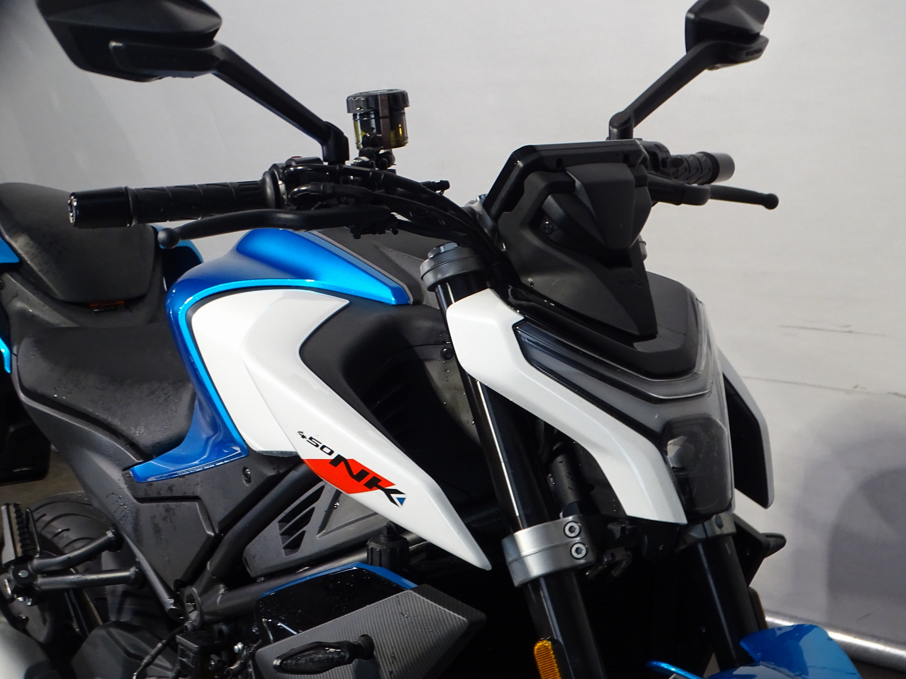 CFMOTO 450 NK