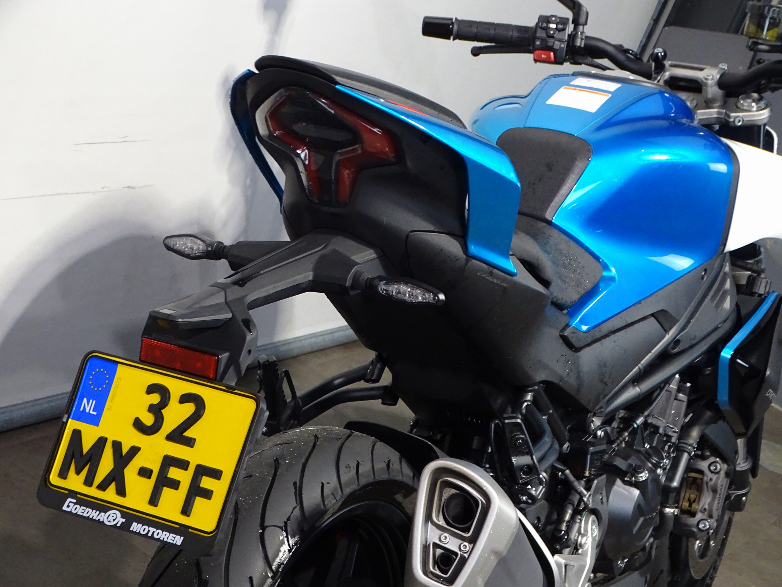 CFMOTO 450 NK