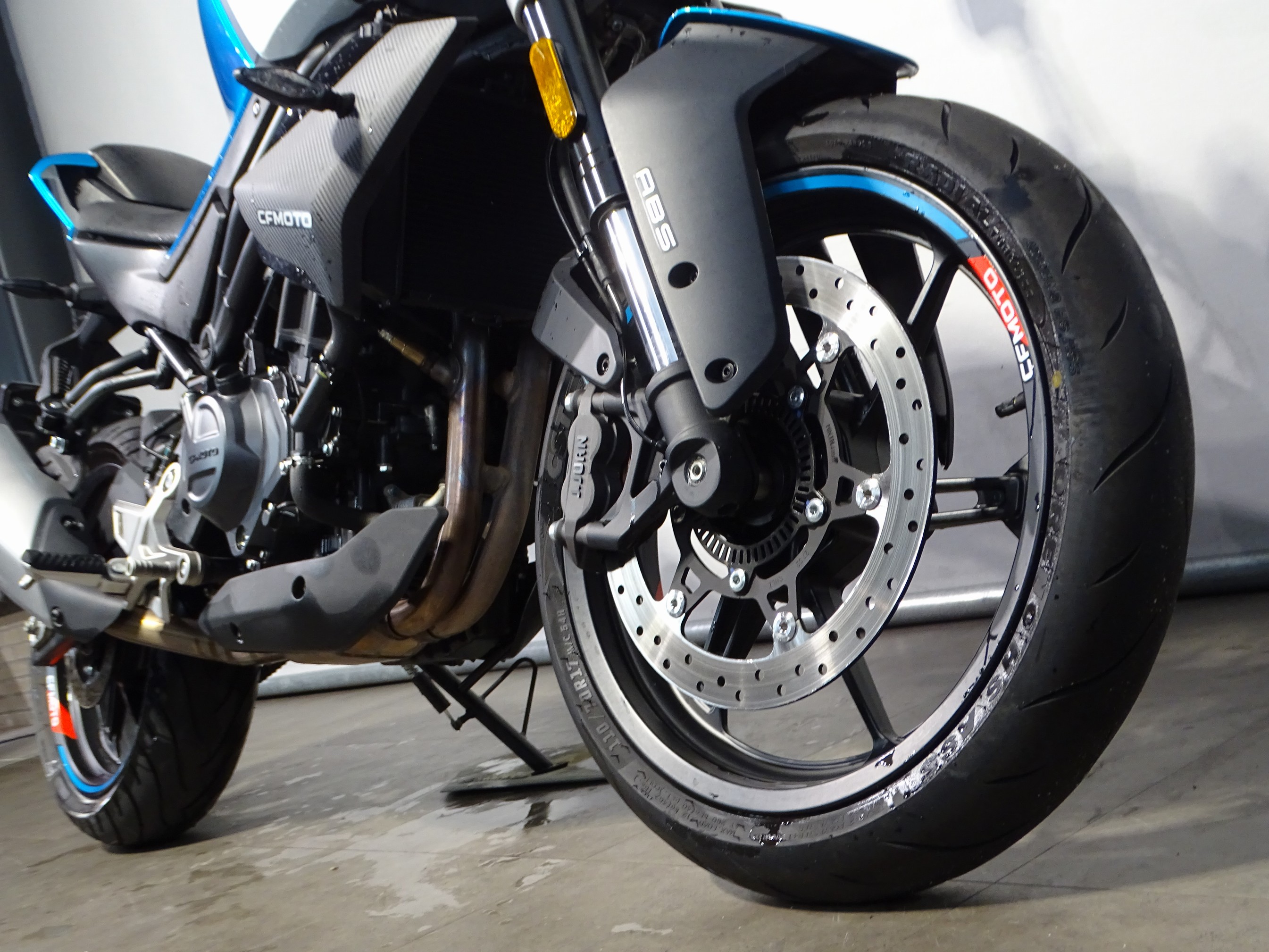 CFMOTO 450 NK