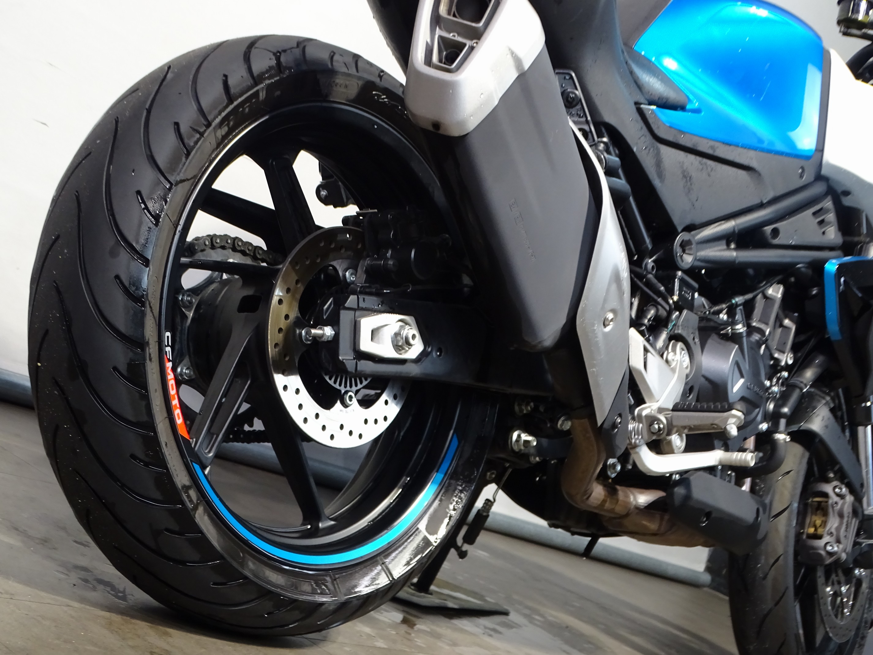 CFMOTO 450 NK