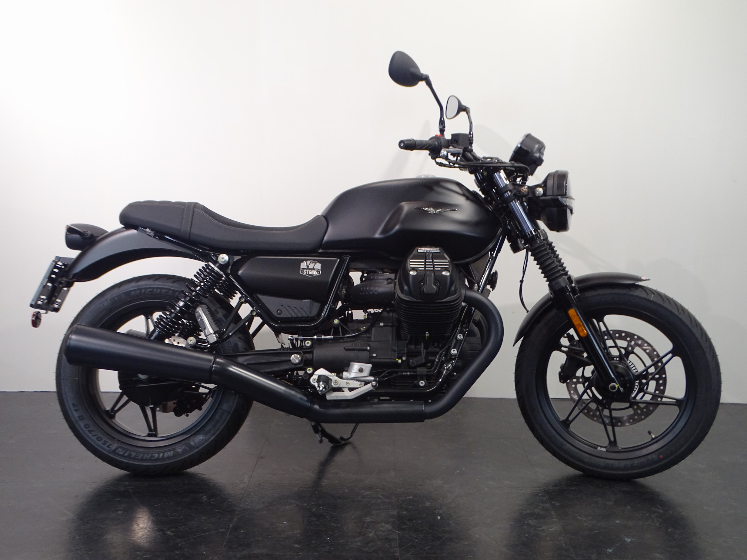 MOTO GUZZI V 7 STONE