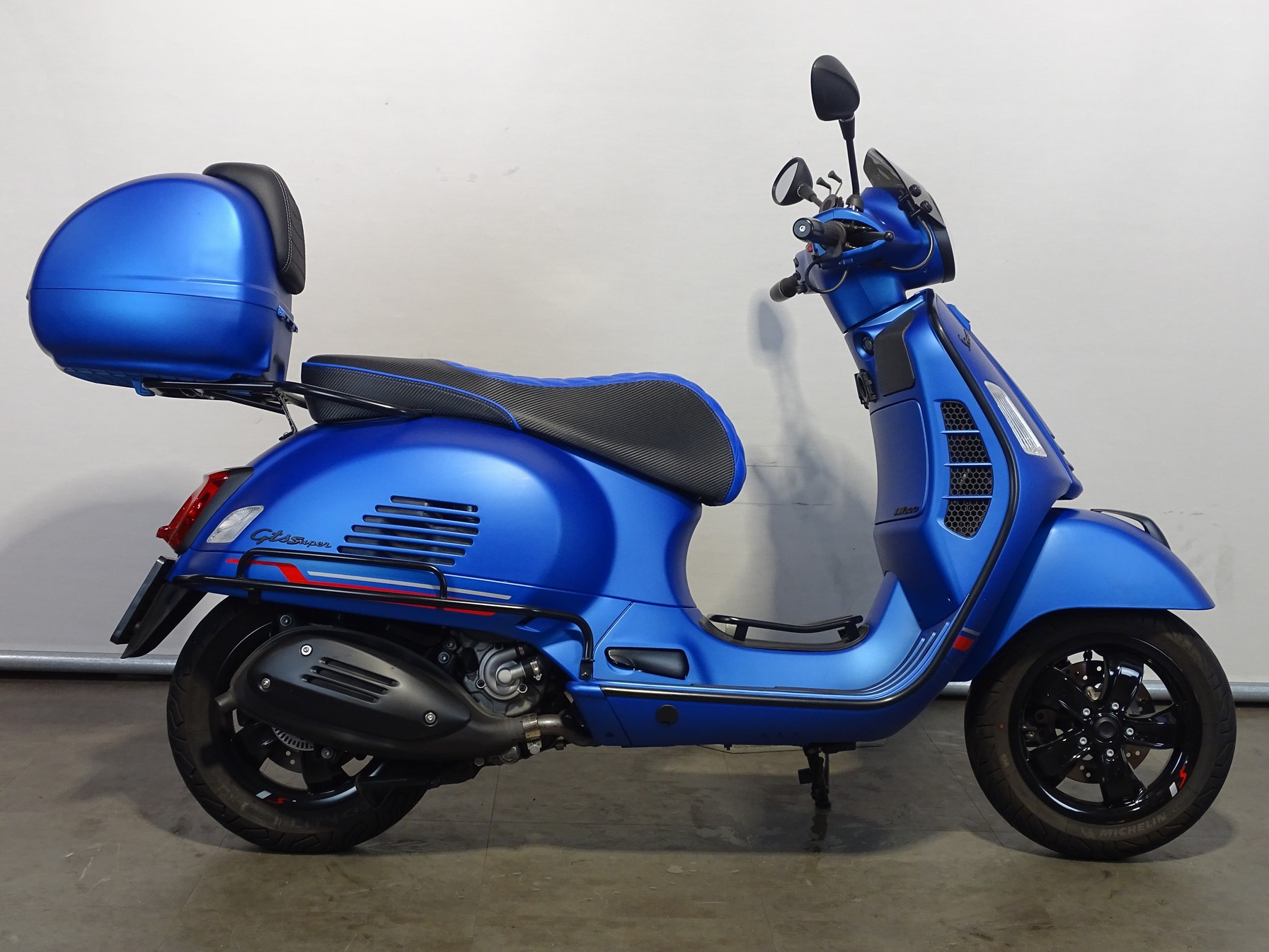 VESPA GTS 300 SUPERSPORT HPE