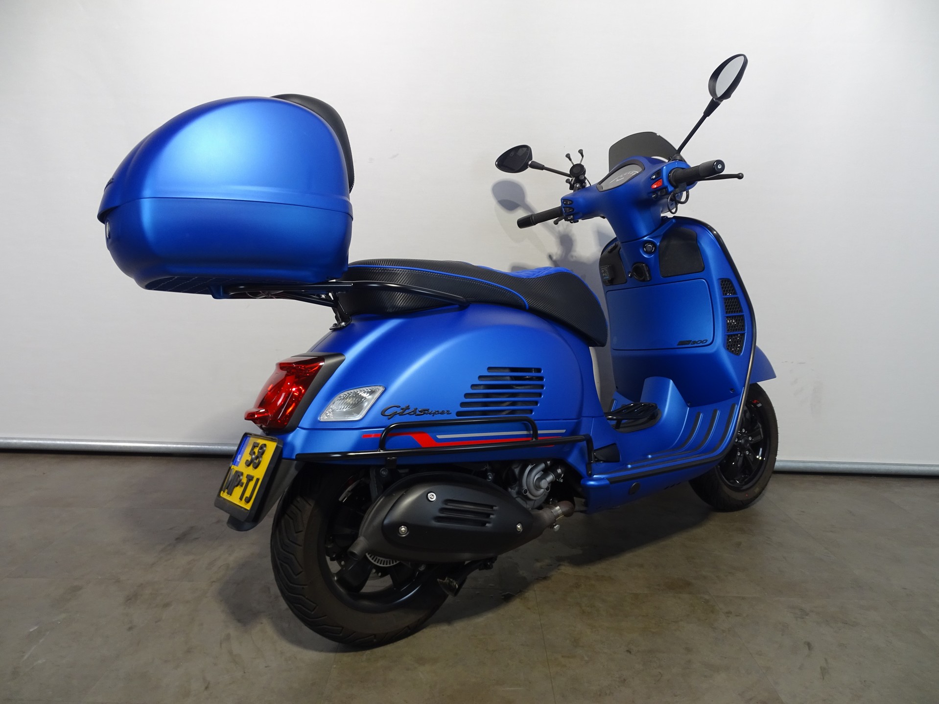 VESPA GTS 300 SUPERSPORT HPE