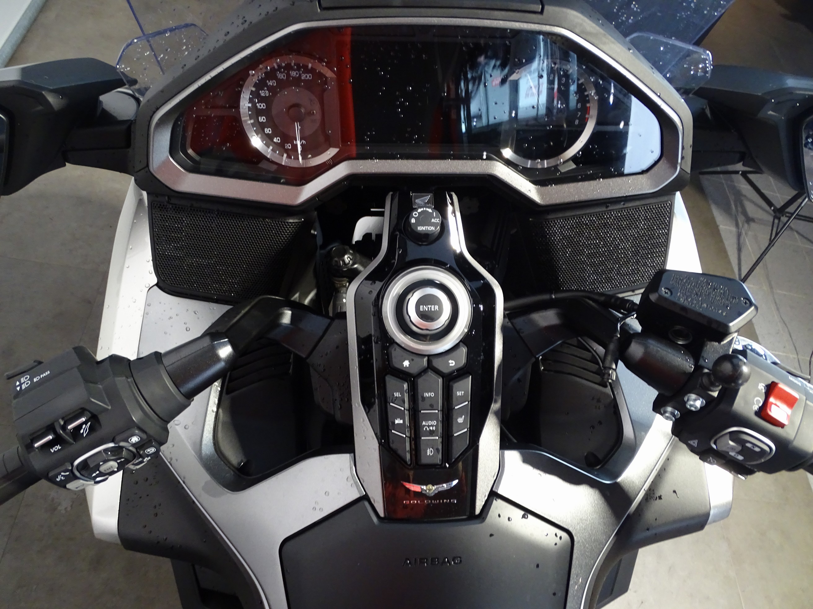 HONDA GL 1800 TOURING DELUXE DCT