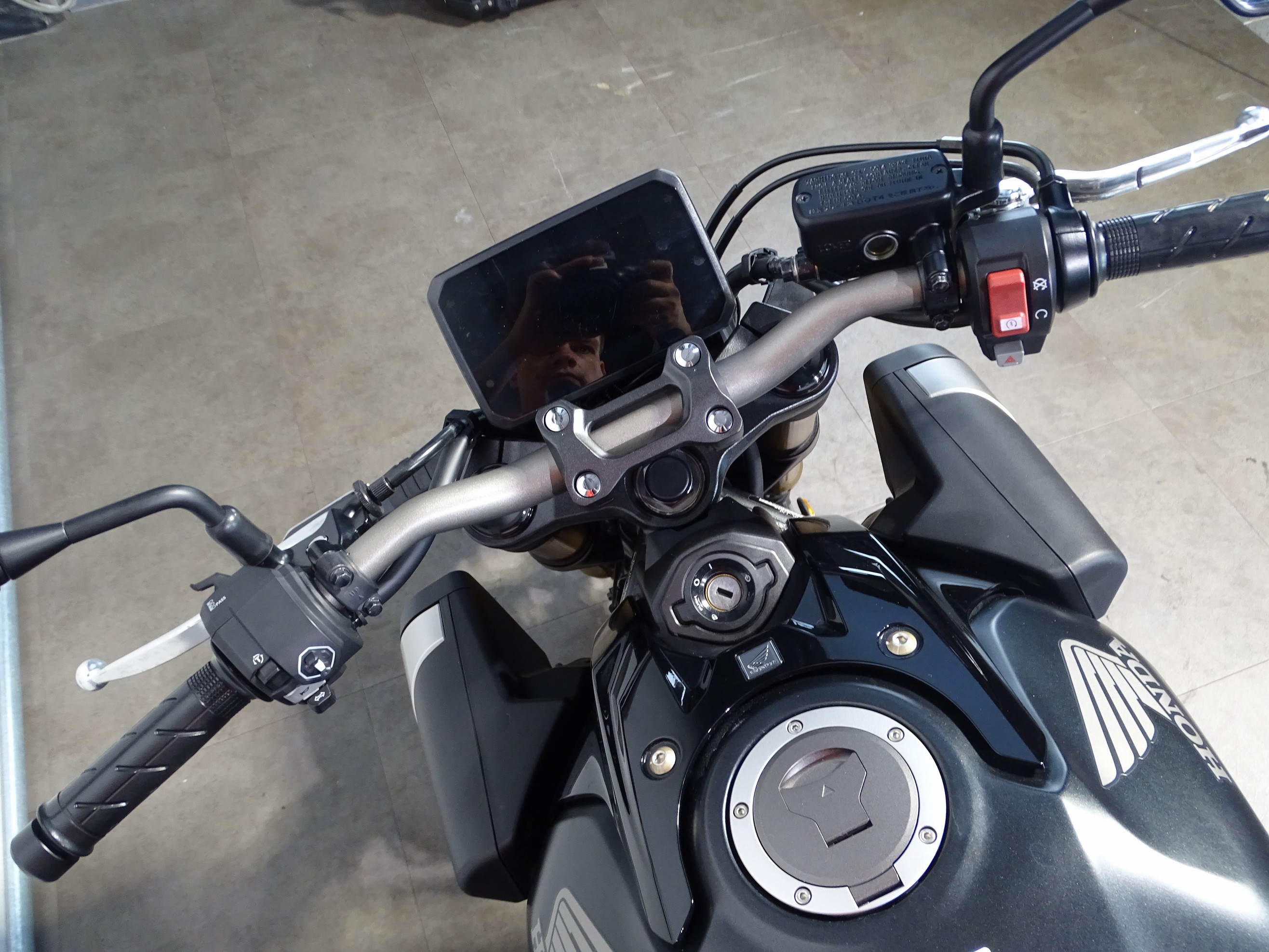 HONDA CB 650 R E-CLUTCH