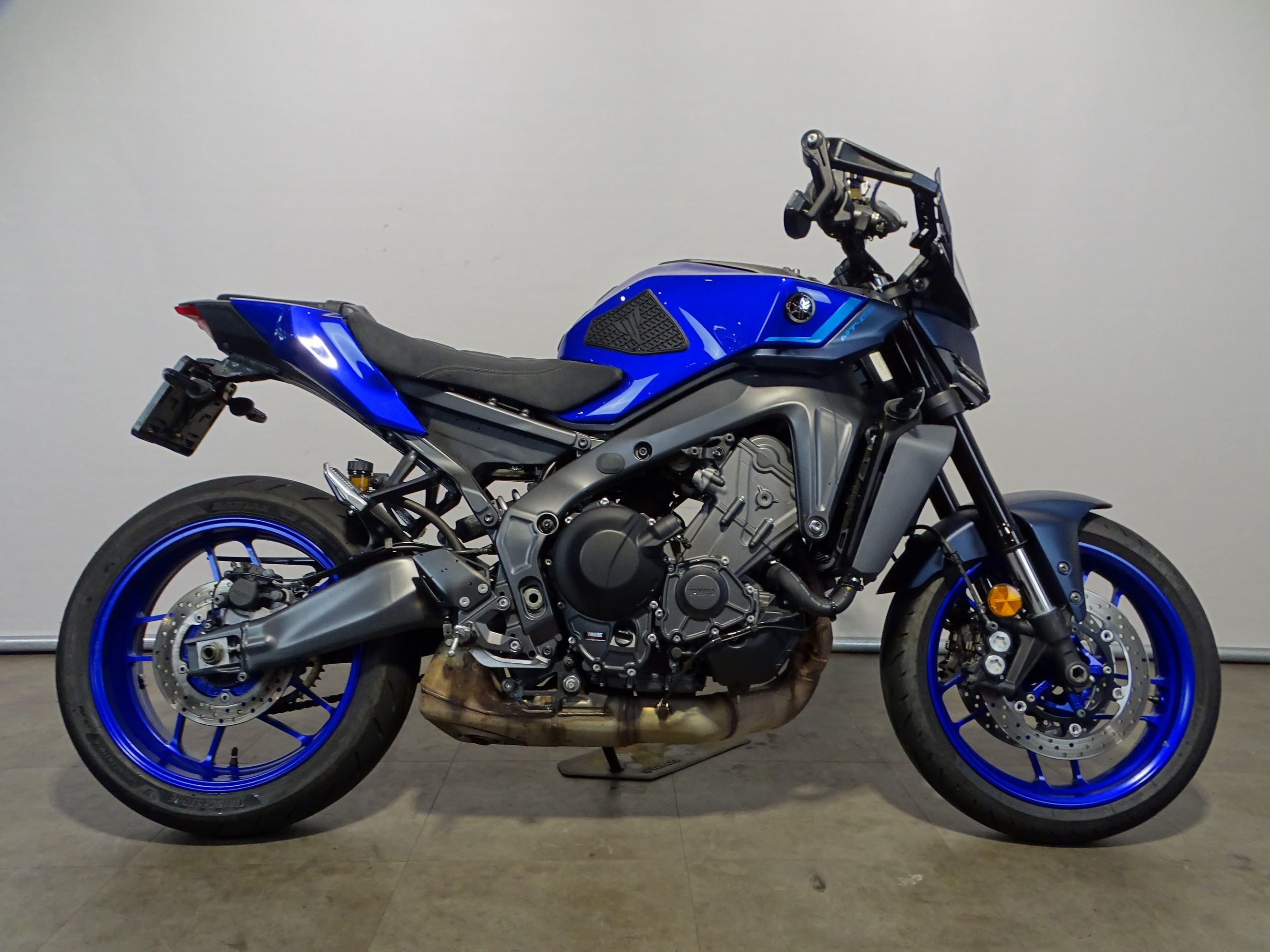 YAMAHA MT-09
