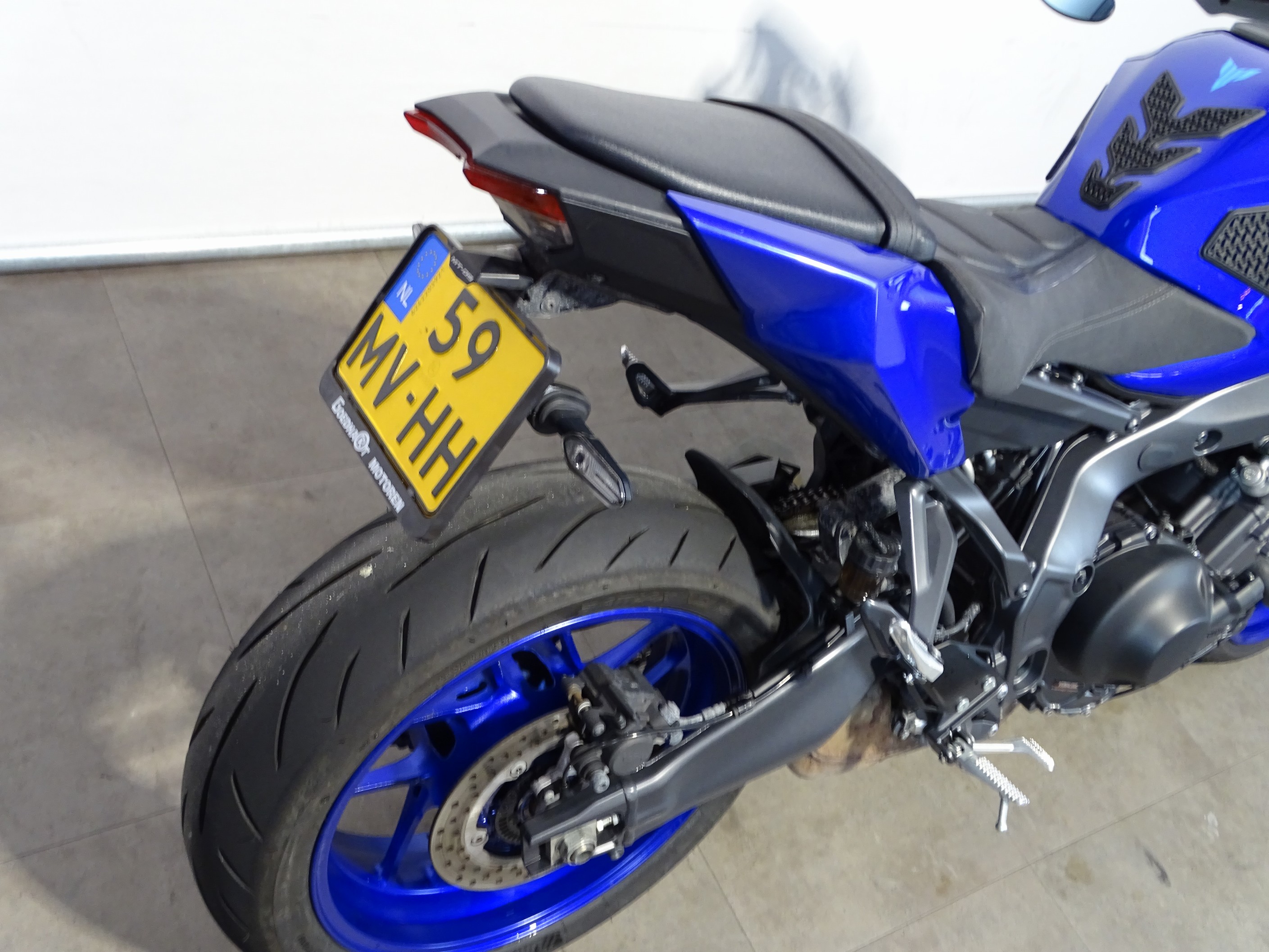 YAMAHA MT-09