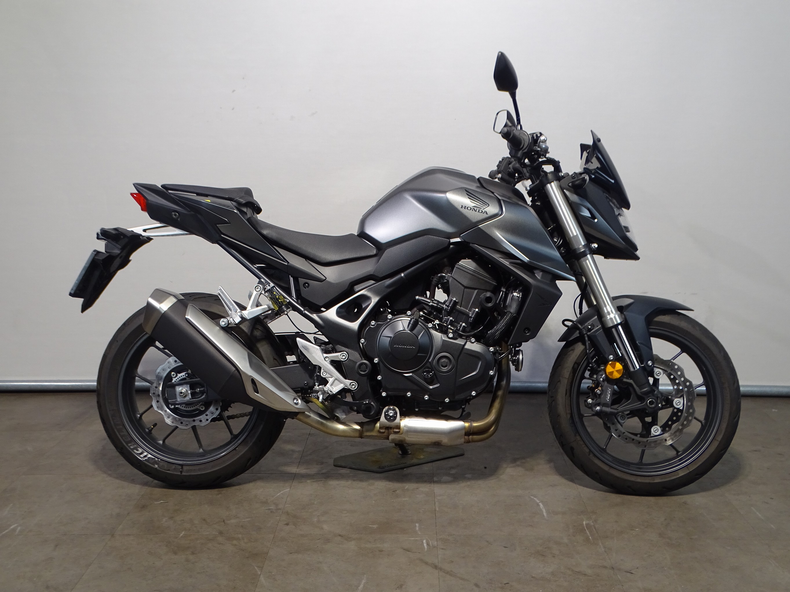 HONDA CB 750 HORNET