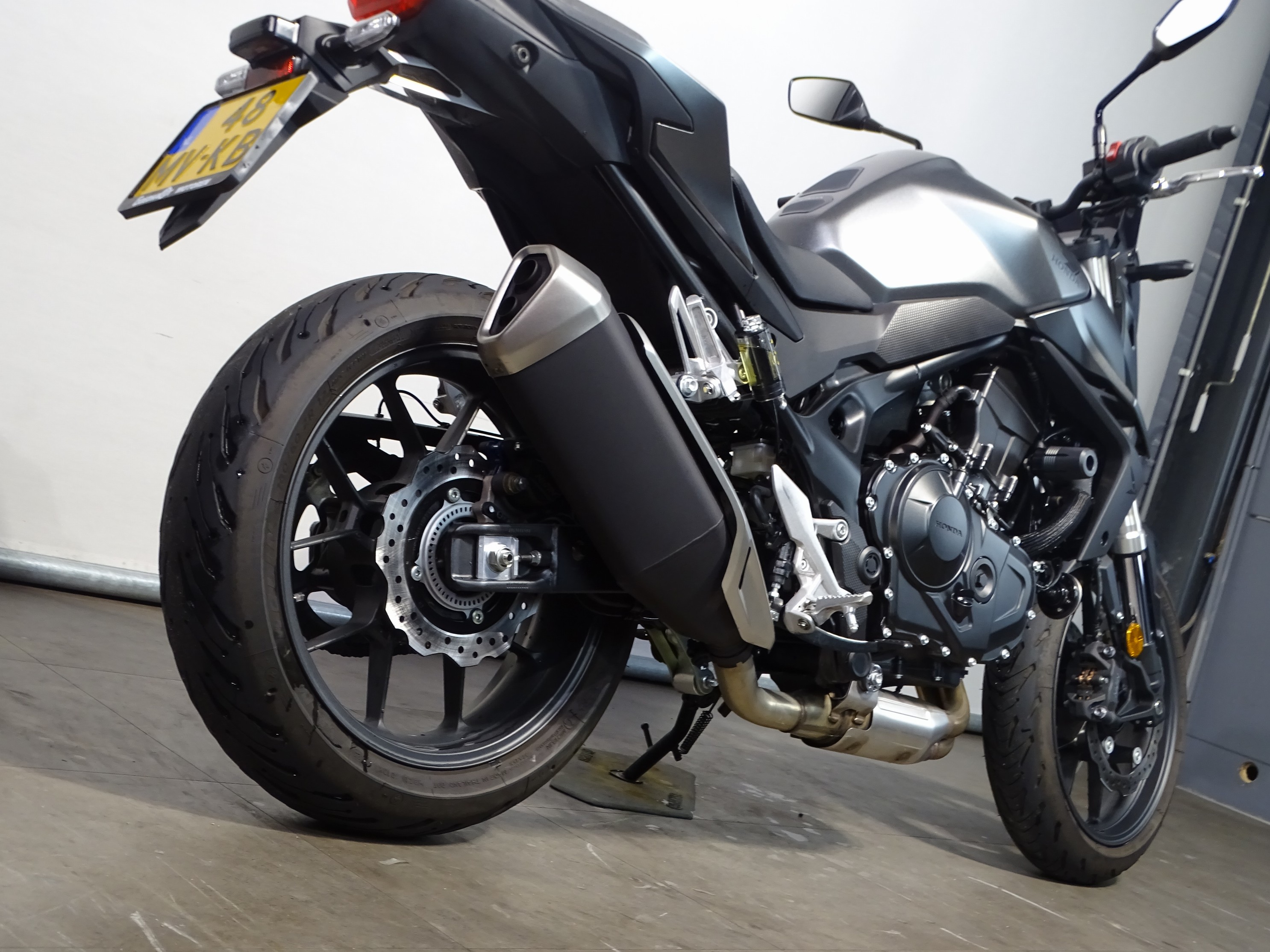 HONDA CB 750 HORNET